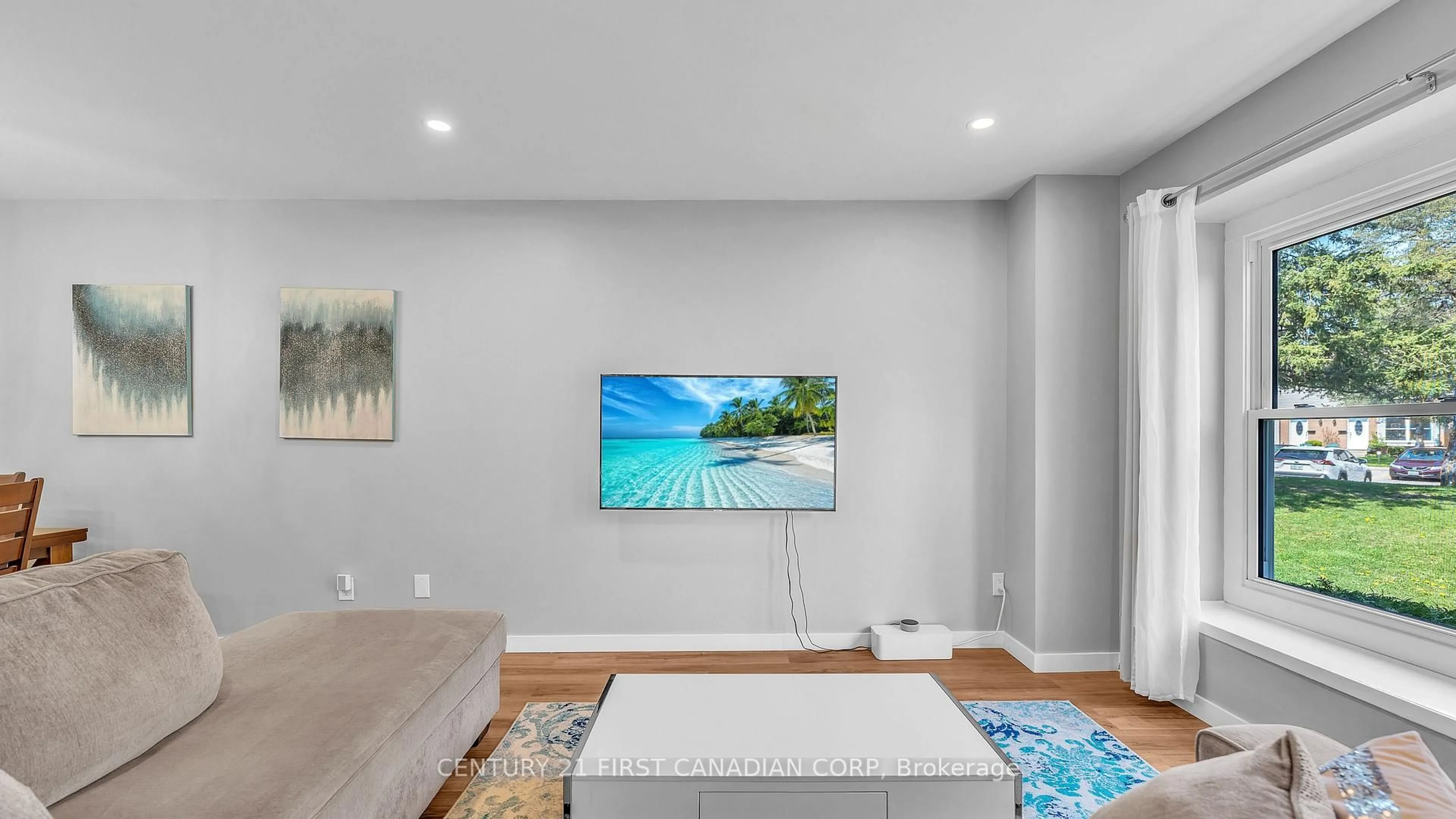 Home theater for 101 Highview Ave #11, London South Ontario N6C 5G4