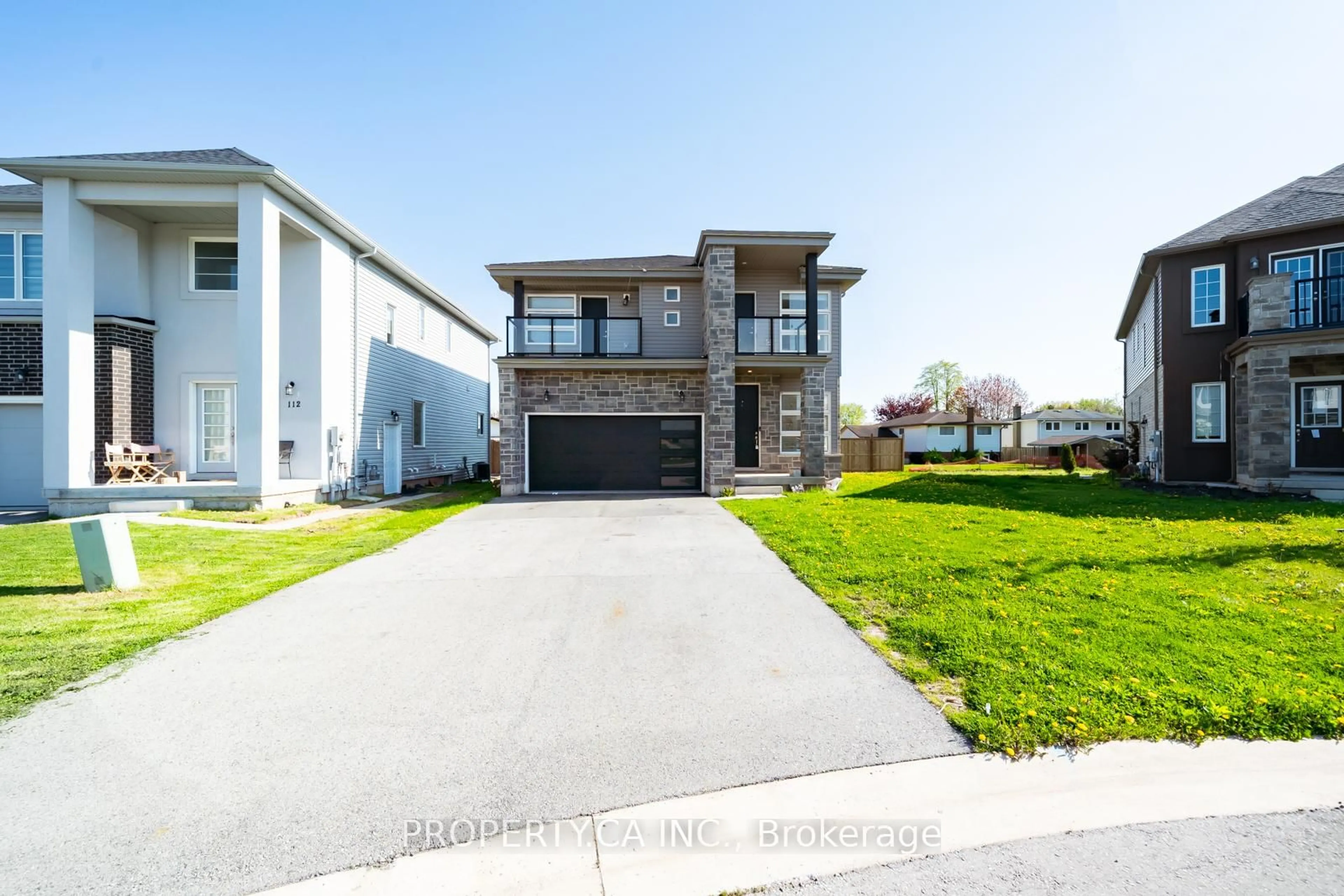 Unknown for 102 Bethune Ave, Welland Ontario L3B 0H5