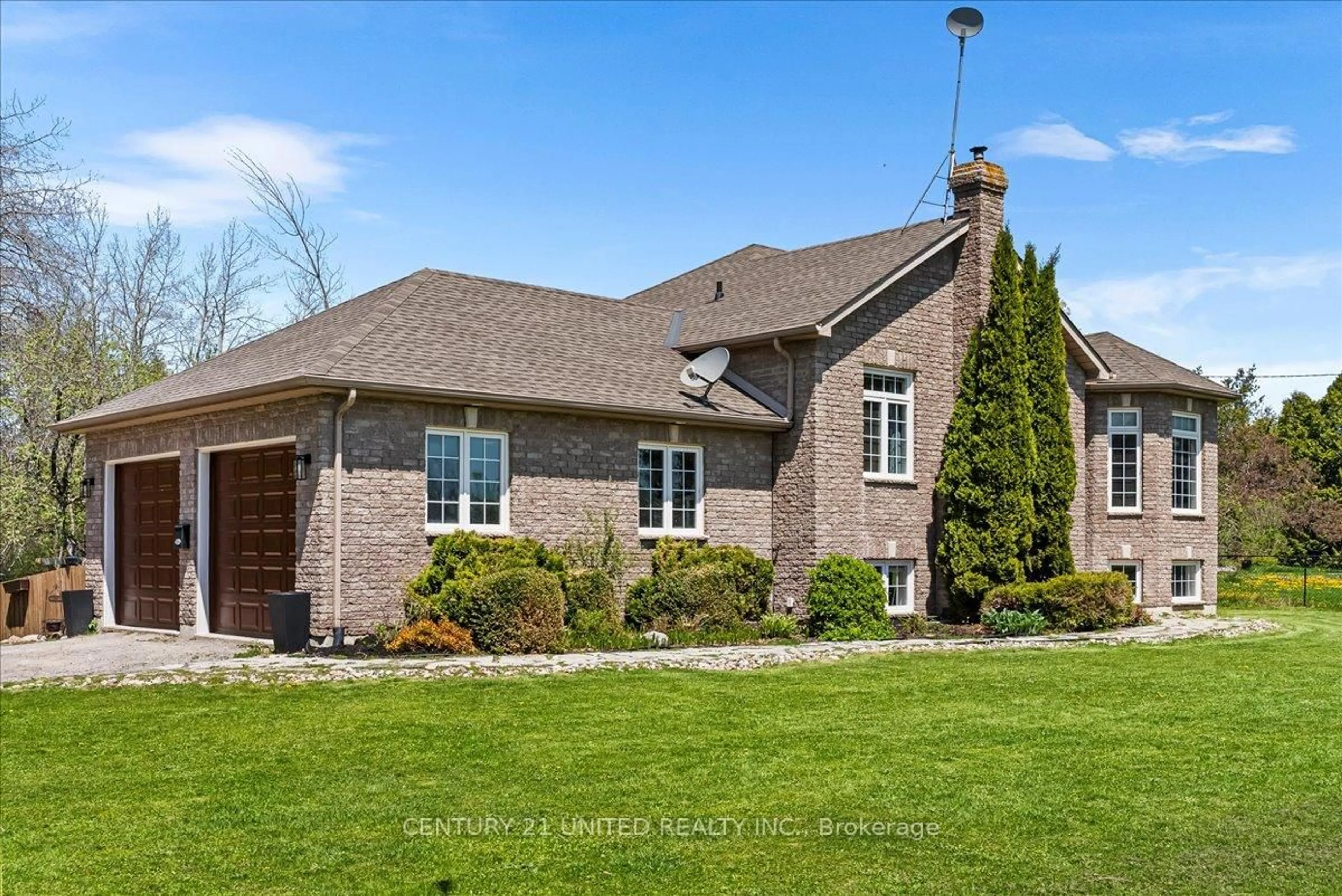 Home with brick exterior material, water/lake/river/ocean view for 1595 Poplar Point Rd, Selwyn Ontario K9J 6X5