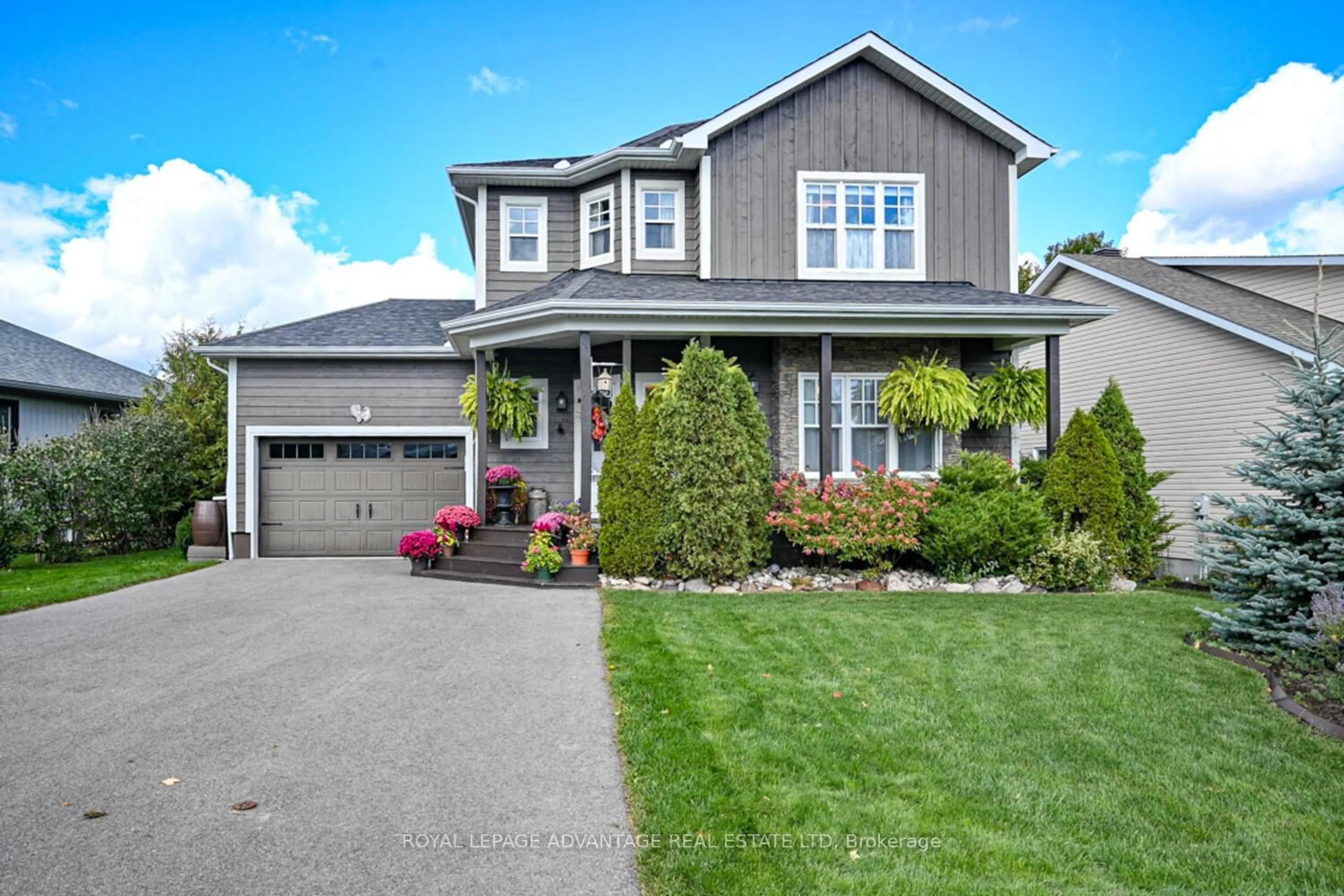 Home with vinyl exterior material, street for 119 SOPHIE Lane, Merrickville-Wolford Ontario K0G 1N0