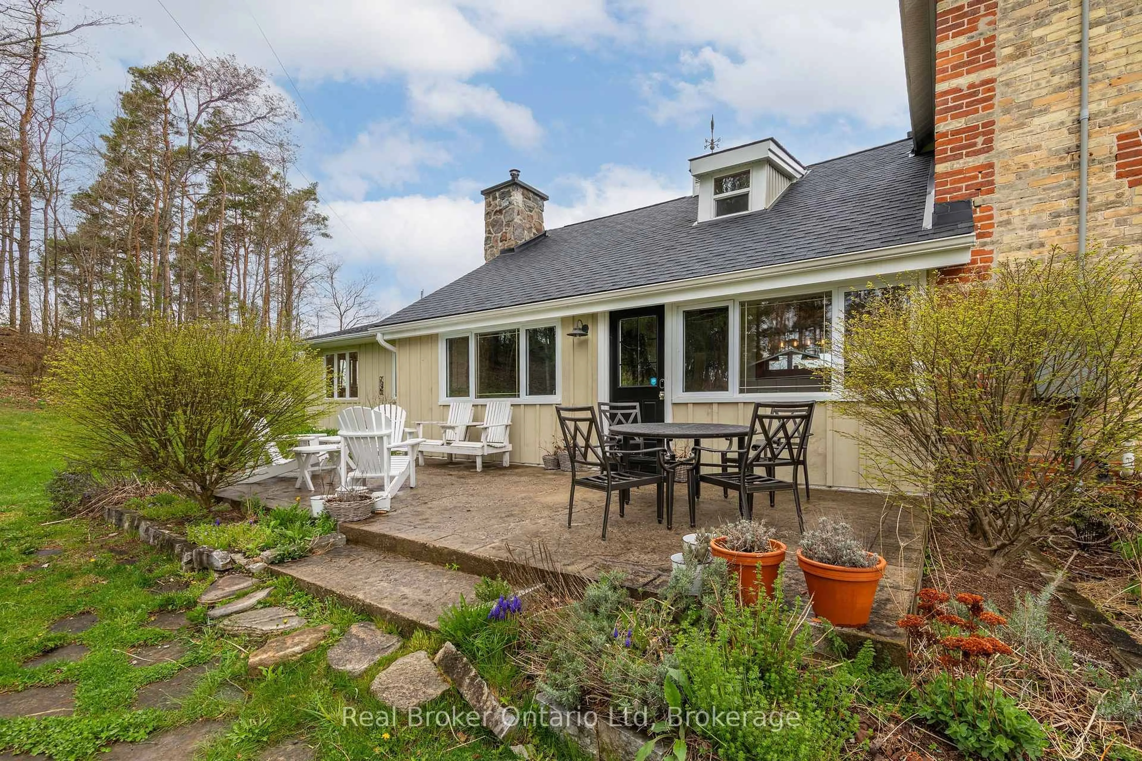Patio, unknown for 563158 Glenelg Holland Townline, West Grey Ontario N0G 1R0