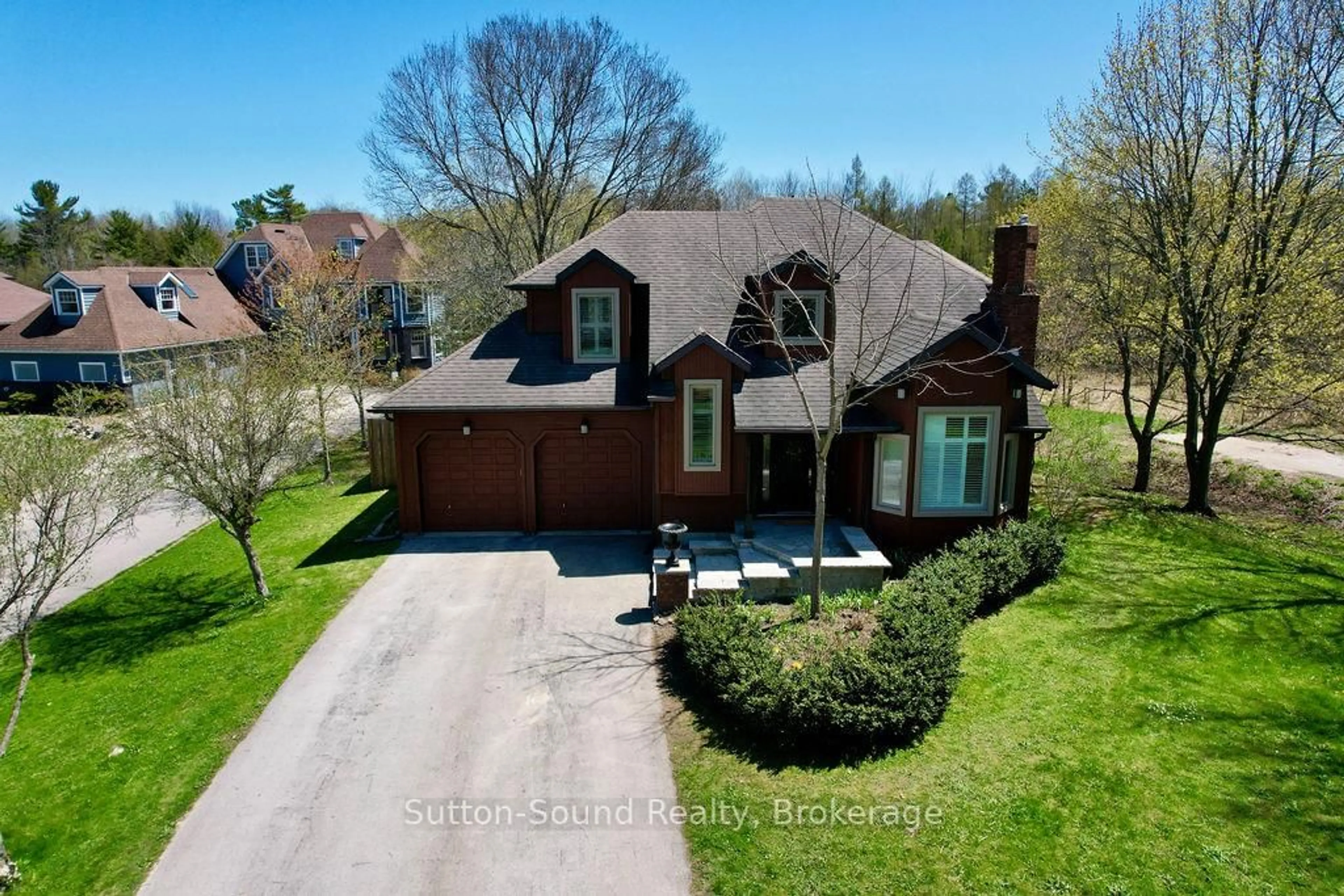A pic from outside/outdoor area/front of a property/back of a property/a pic from drone, street for 359003 Grey Road 15 Rd, Meaford Ontario N4K 5N3
