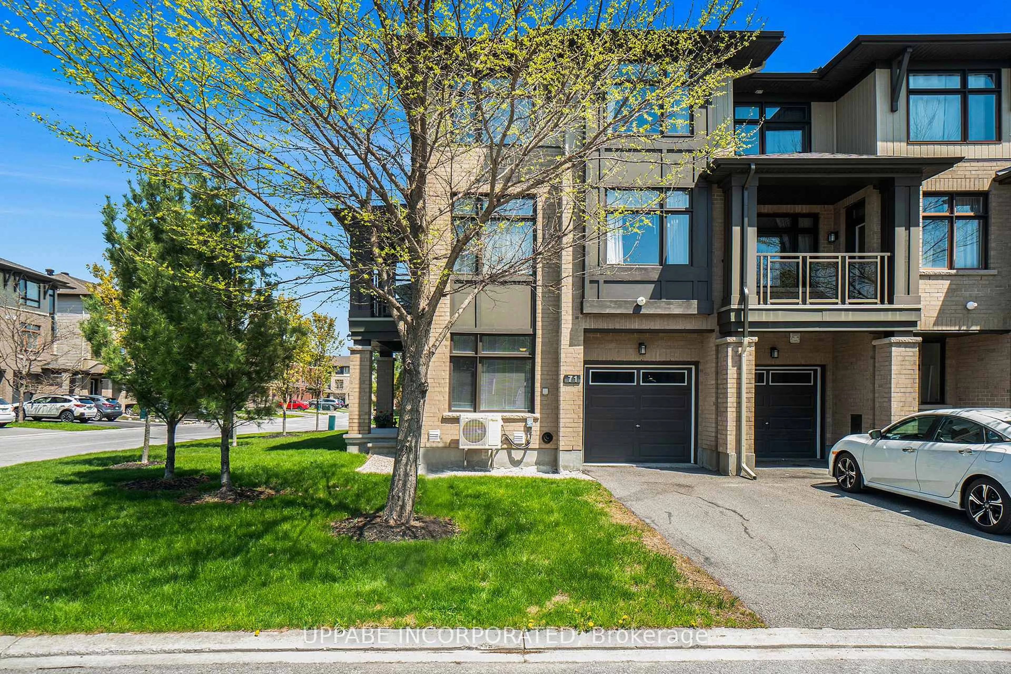 Unknown for 71 Blueheart Bay St, Ottawa Ontario K2J 5B2