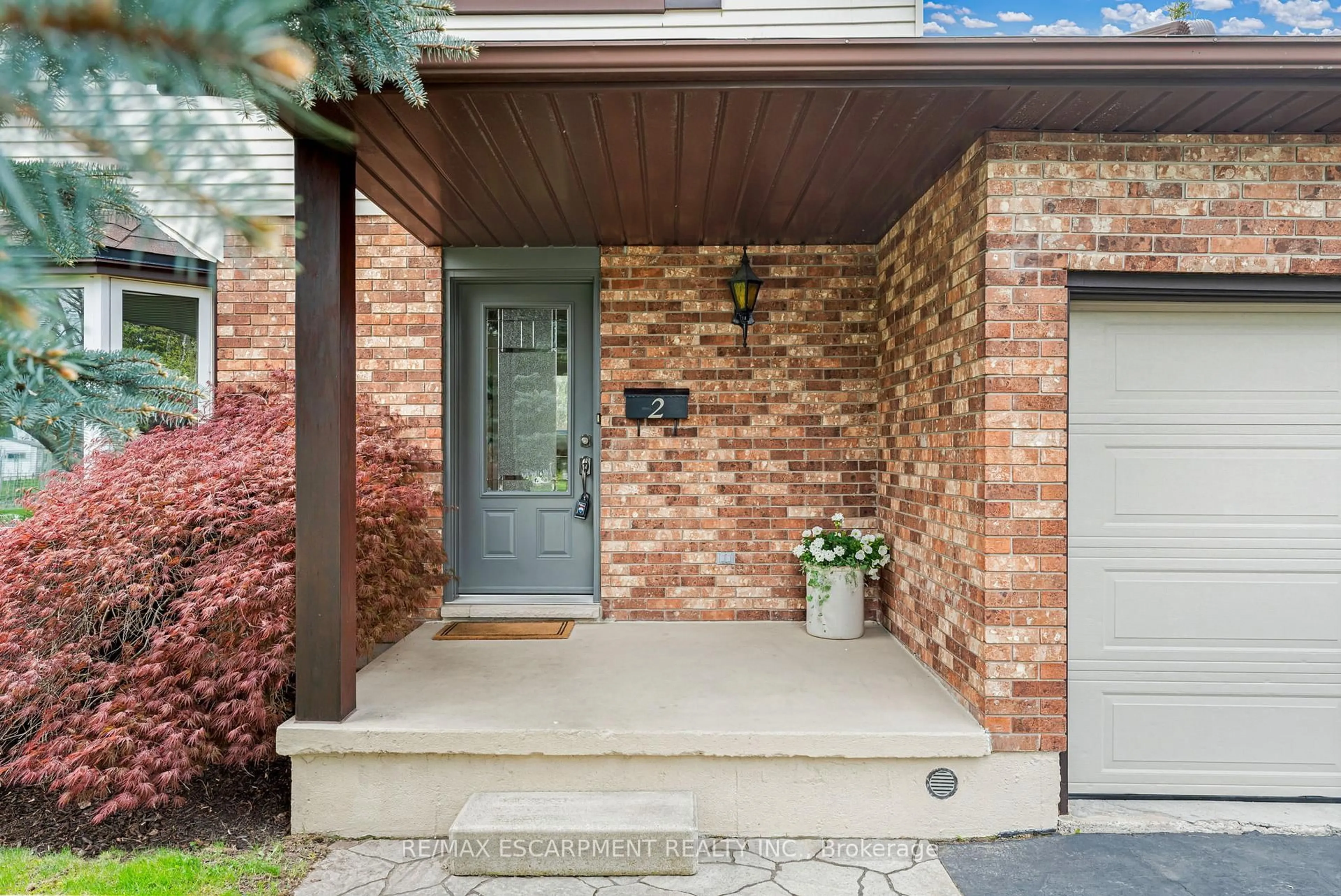 Unknown for 2 Barbara St, West Lincoln Ontario L0R 2A0