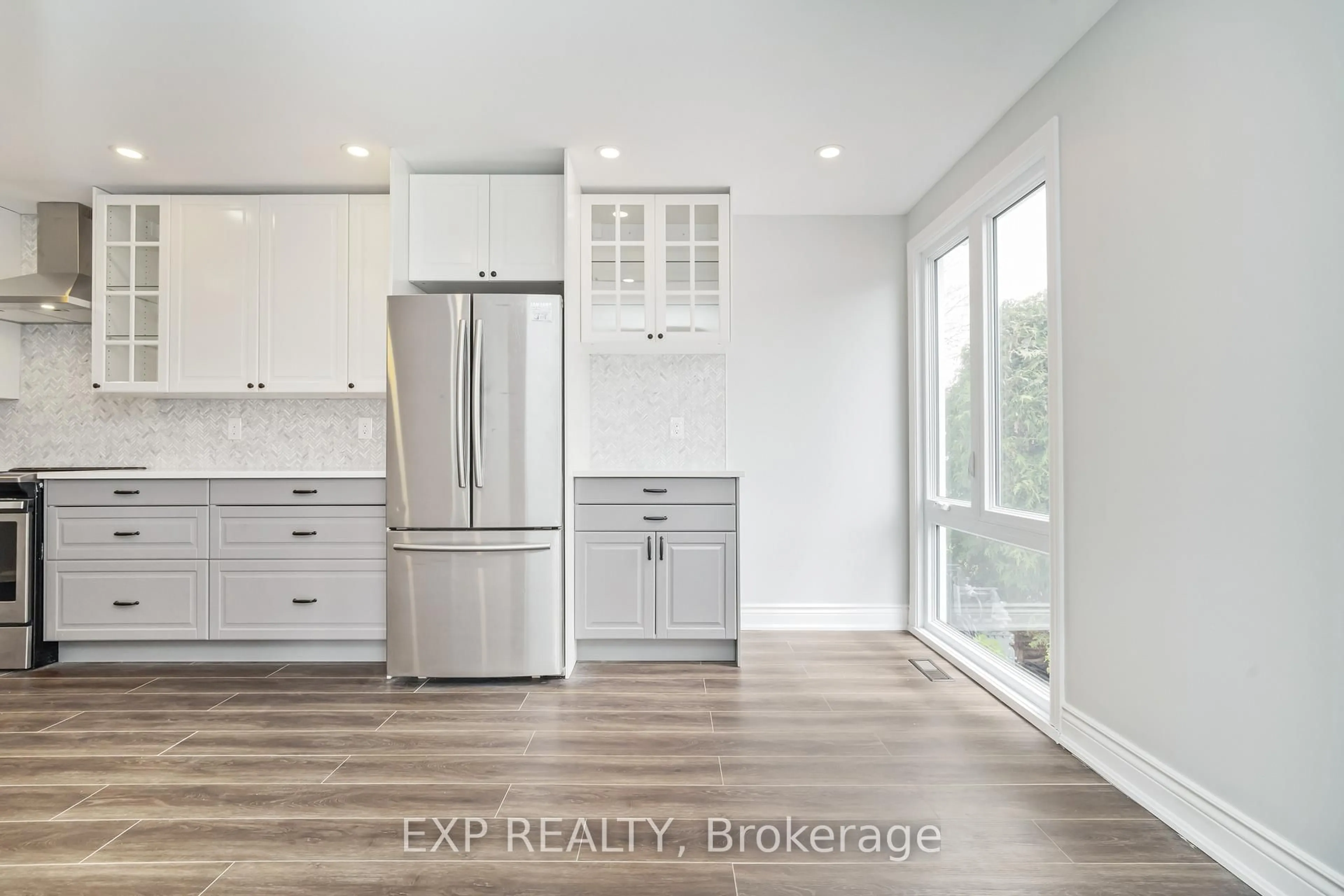 Open concept kitchen, unknown for 52 Downsview Cres, Ottawa Ontario K2G 0A5