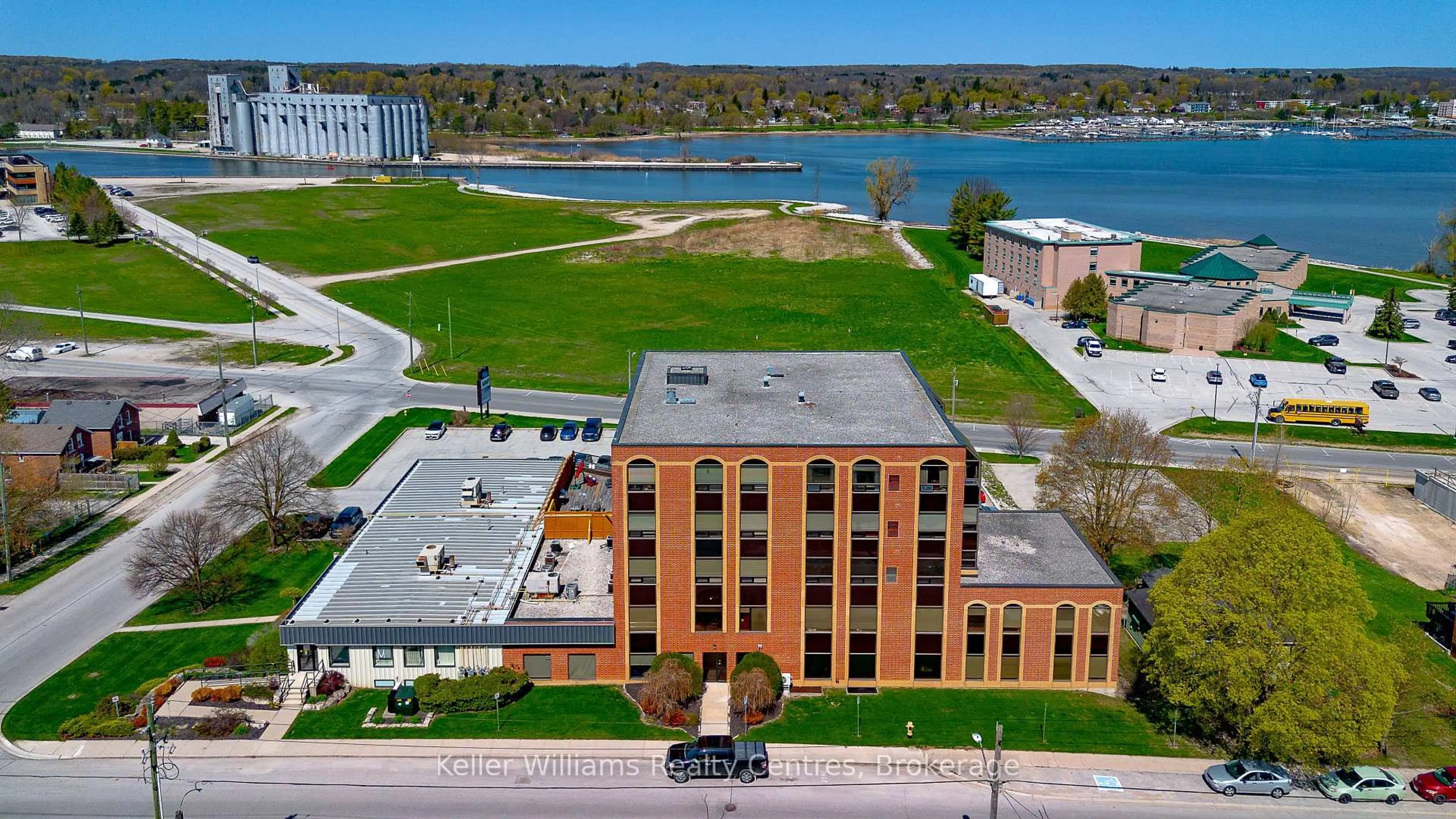 A pic from outside/outdoor area/front of a property/back of a property/a pic from drone, water/lake/river/ocean view for 1717 2nd Ave #505, Owen Sound Ontario N4K 6V4