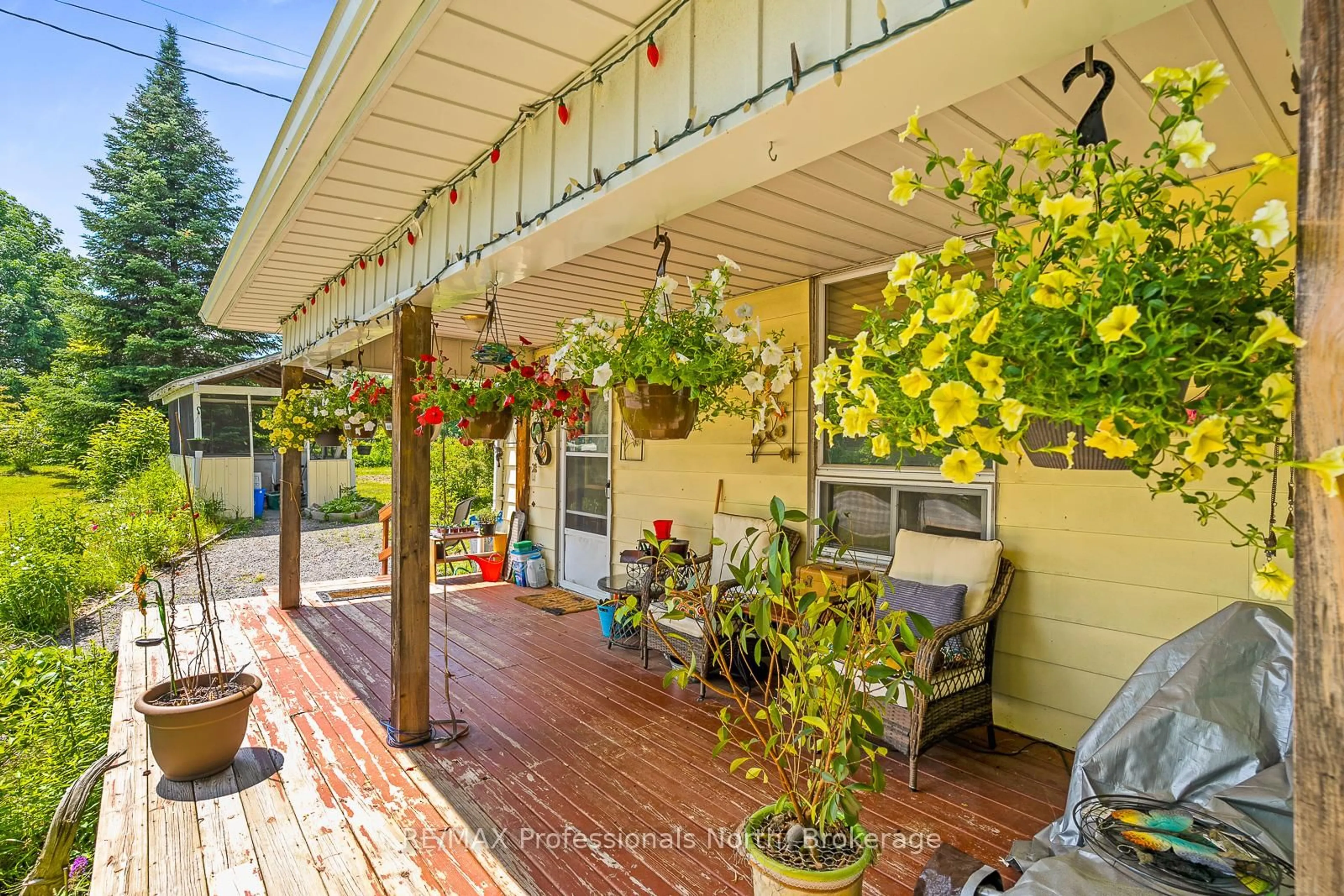 Patio, street for 4945 Monck Rd, Kawartha Lakes Ontario K0M 2A0