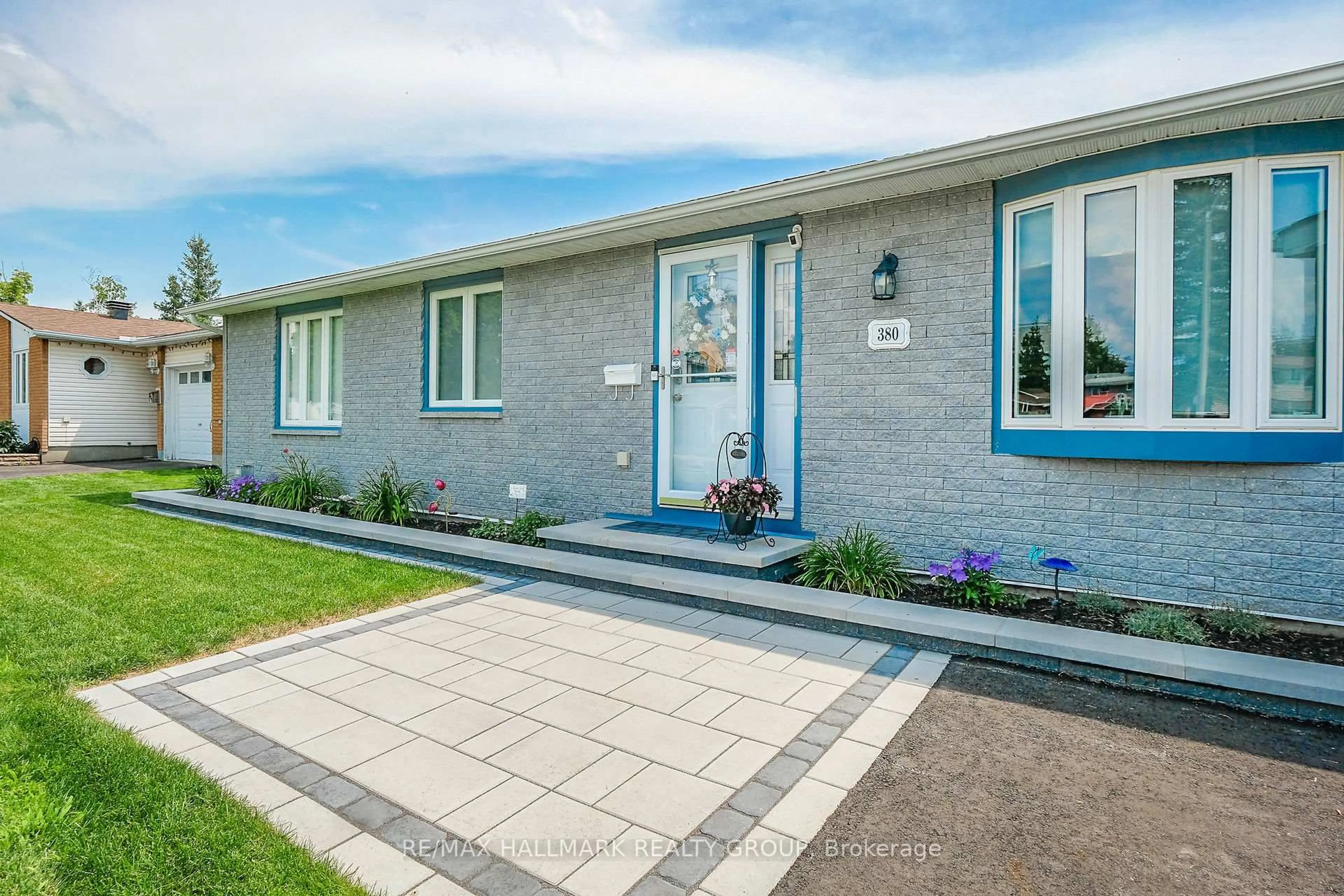 Home with brick exterior material, street for 380 Amiens St, Ottawa Ontario K1E 1P2