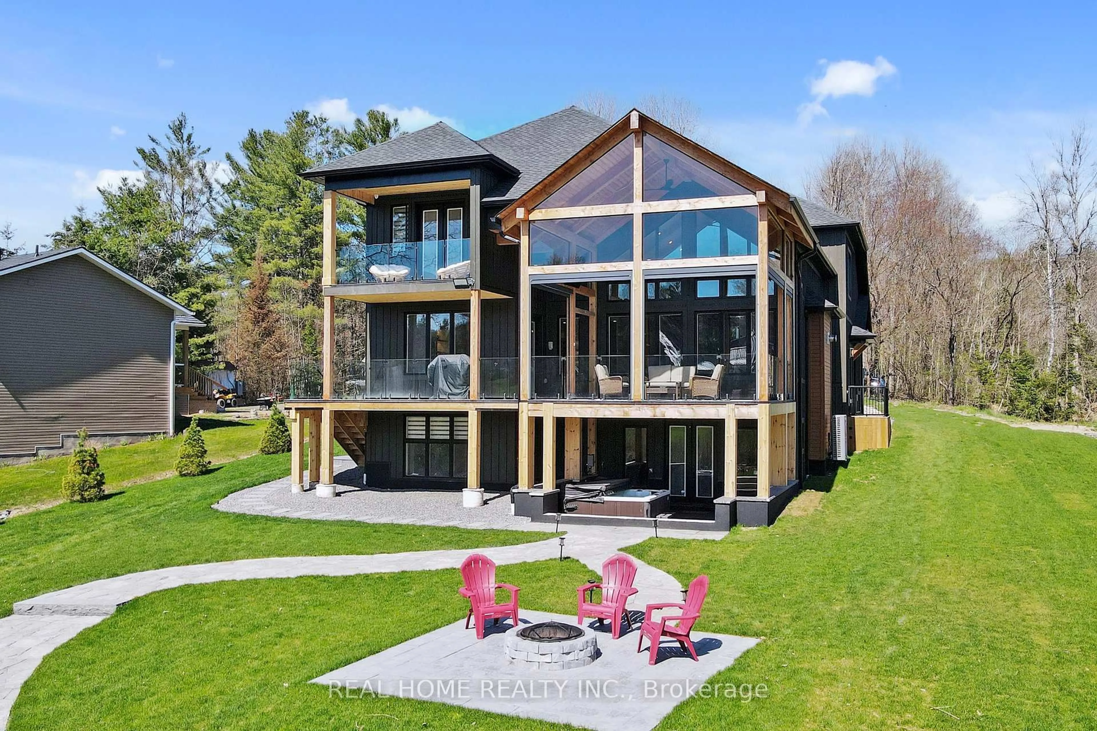 A pic from outside/outdoor area/front of a property/back of a property/a pic from drone, unknown for 8 Knowles Cres, Seguin Ontario P0C 1J0