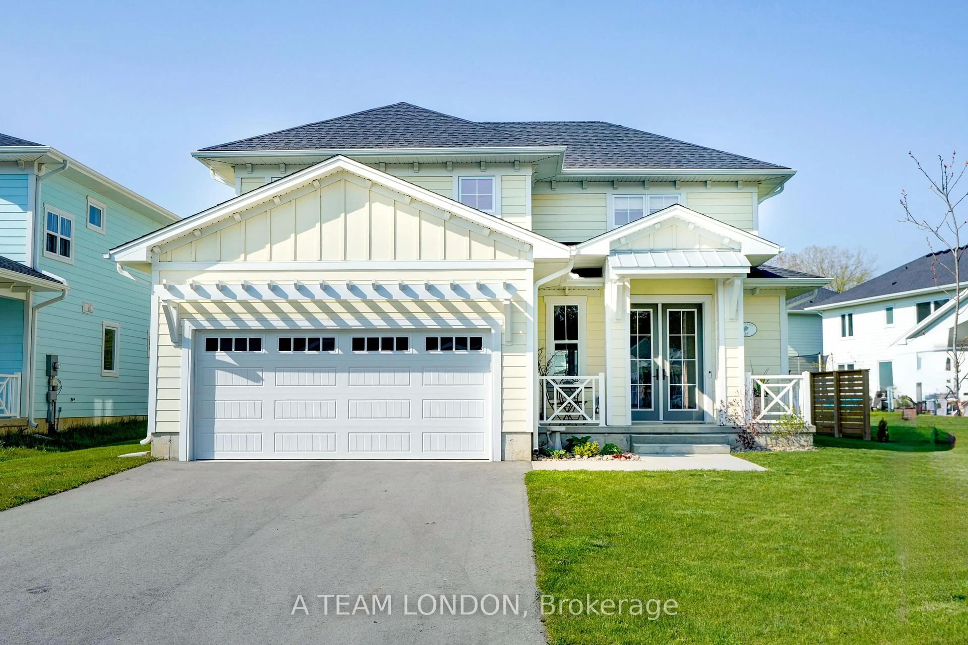 Home with vinyl exterior material, street for 35 Regatta Way, Central Elgin Ontario N5L 0B6