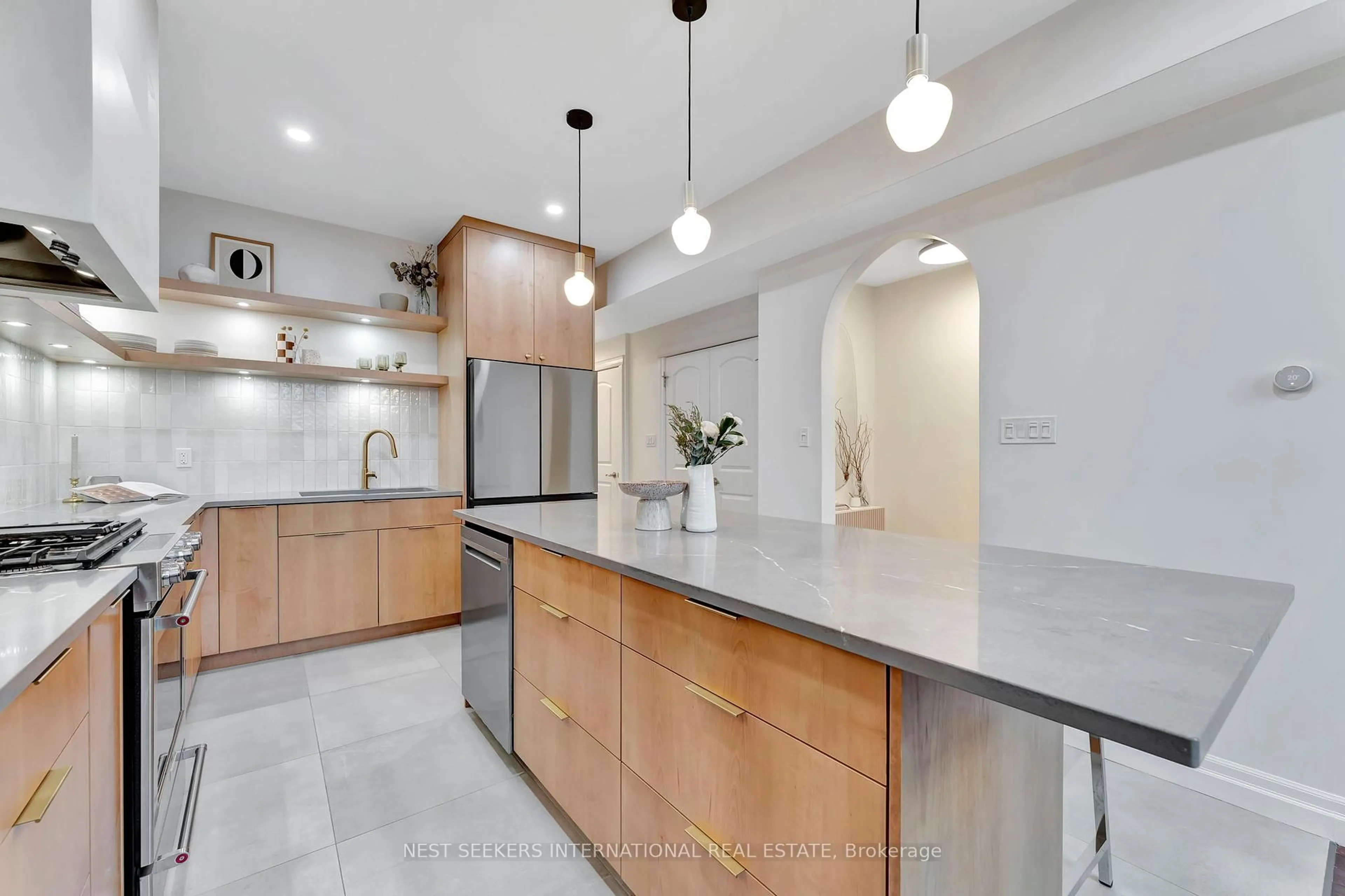 Contemporary kitchen, ceramic/tile floor for 555 King St #303, Kitchener Ontario N2G 2L9