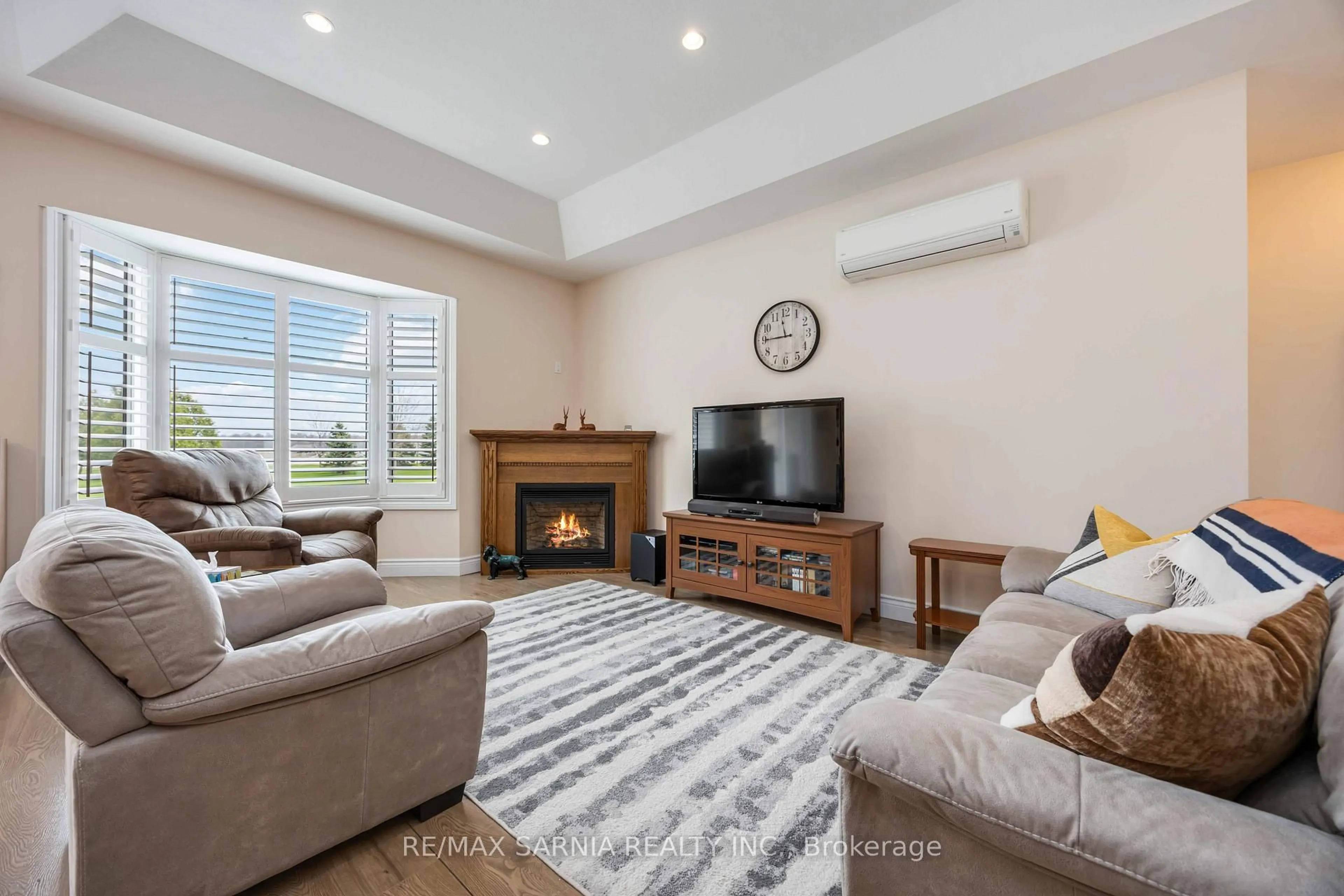 Living room with furniture, unknown for 5969 Townsend Line #6, Lambton Shores Ontario N0N 1J0