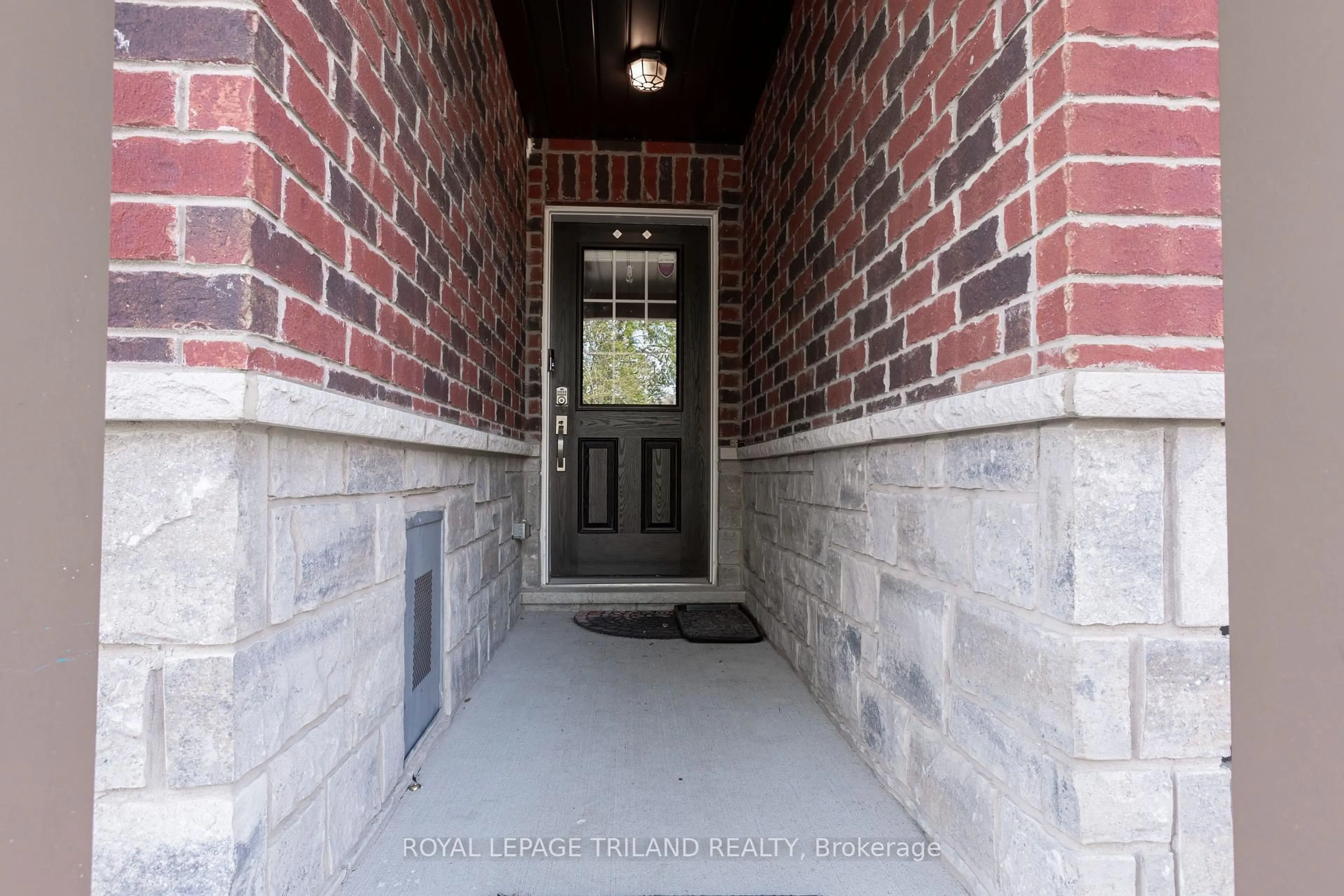 Unknown for 7759 SHAW St, Niagara Falls Ontario L2G 0H1