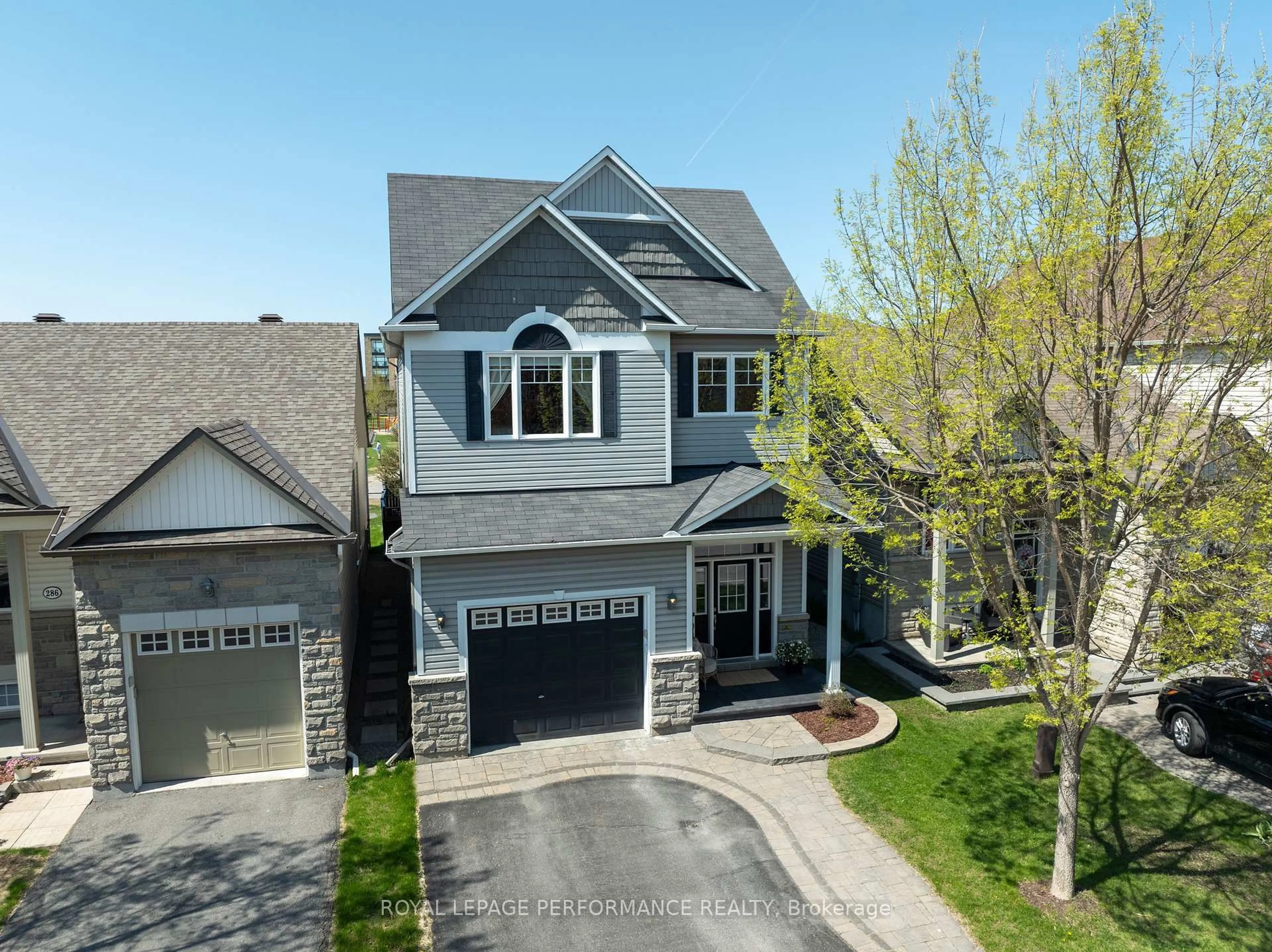 A pic from outside/outdoor area/front of a property/back of a property/a pic from drone, street for 288 Harthill Way, Ottawa Ontario K2J 0P3