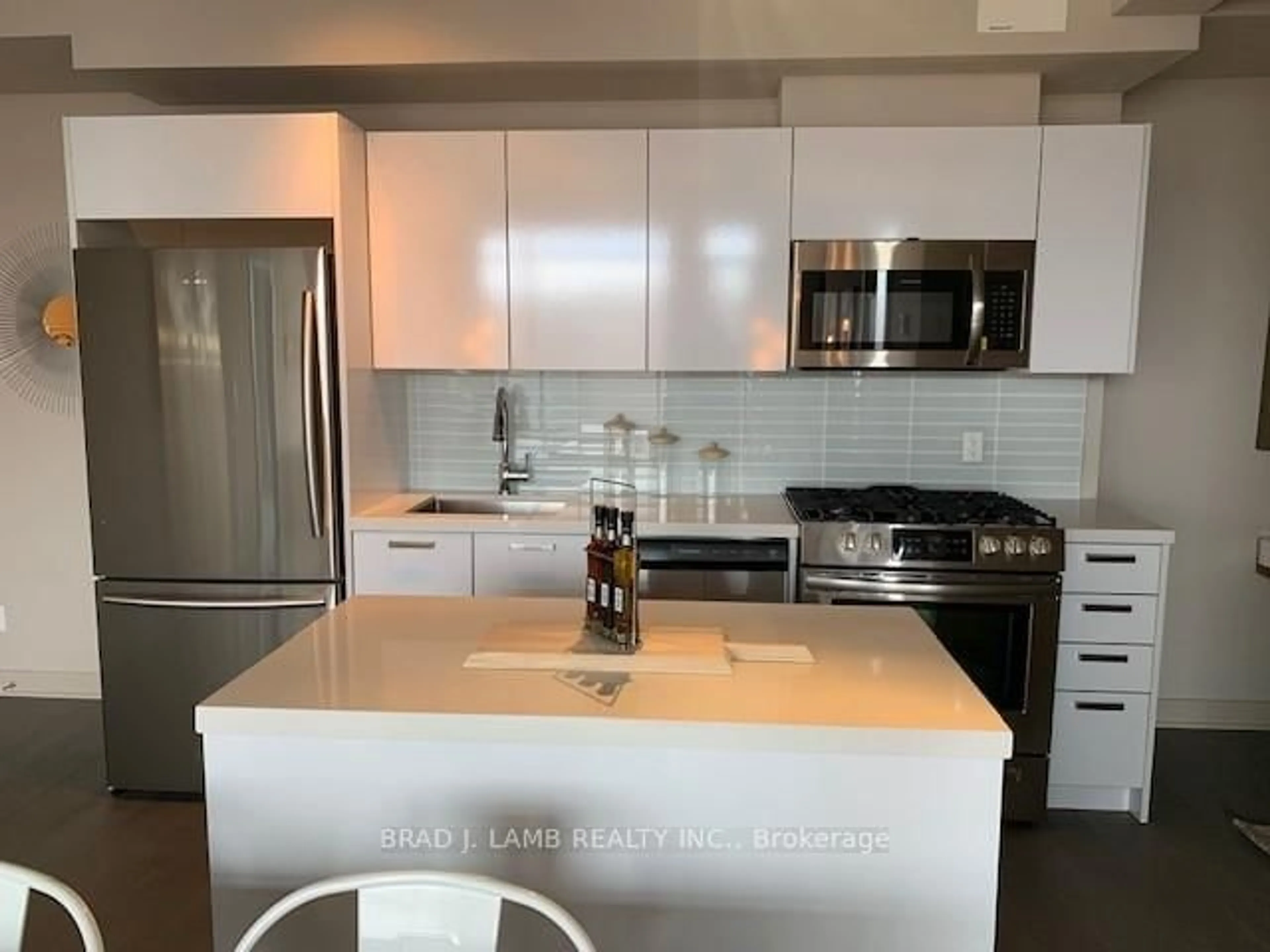 Unknown for 203 CATHERINE St #603, Ottawa Ontario K2P 1C3