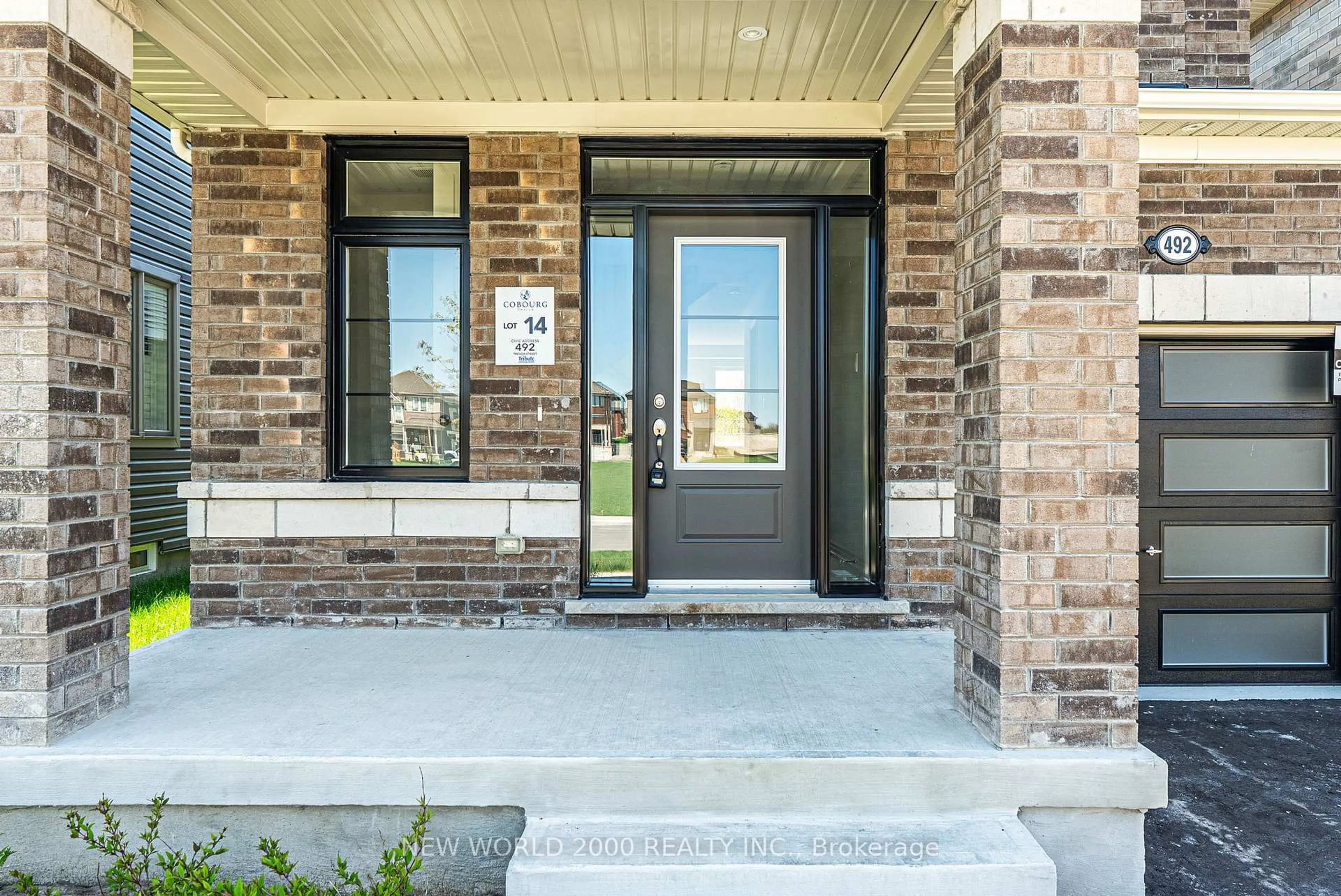 Indoor entryway for 492 Trevor St, Cobourg Ontario K9A 4J5