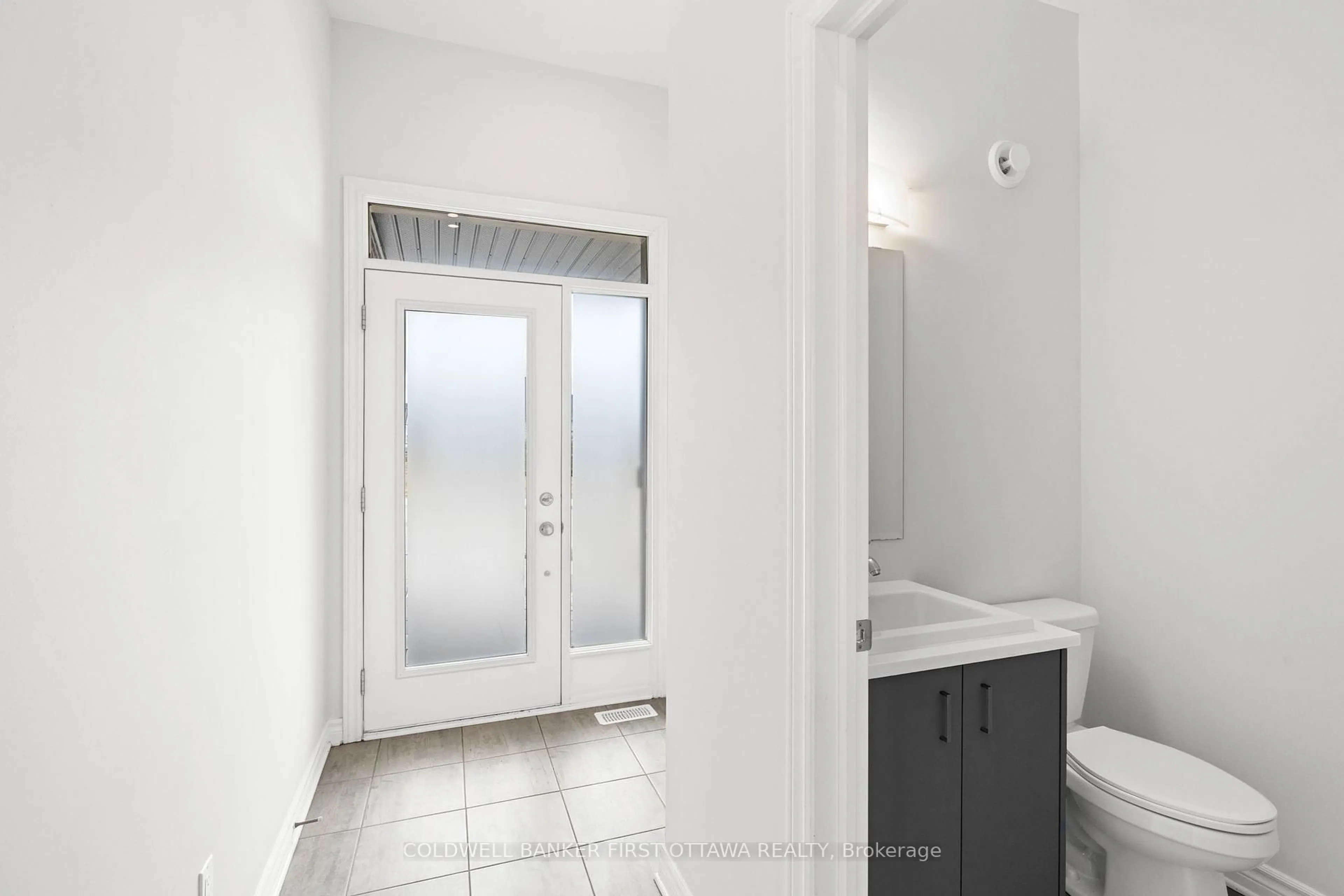 Unknown for 47 SALAMANDER Way, Ottawa Ontario K1X 0E9