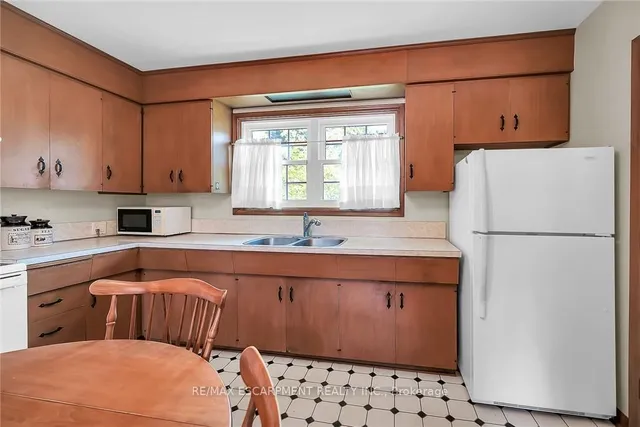 Additional property image - 149 Lowden Ave