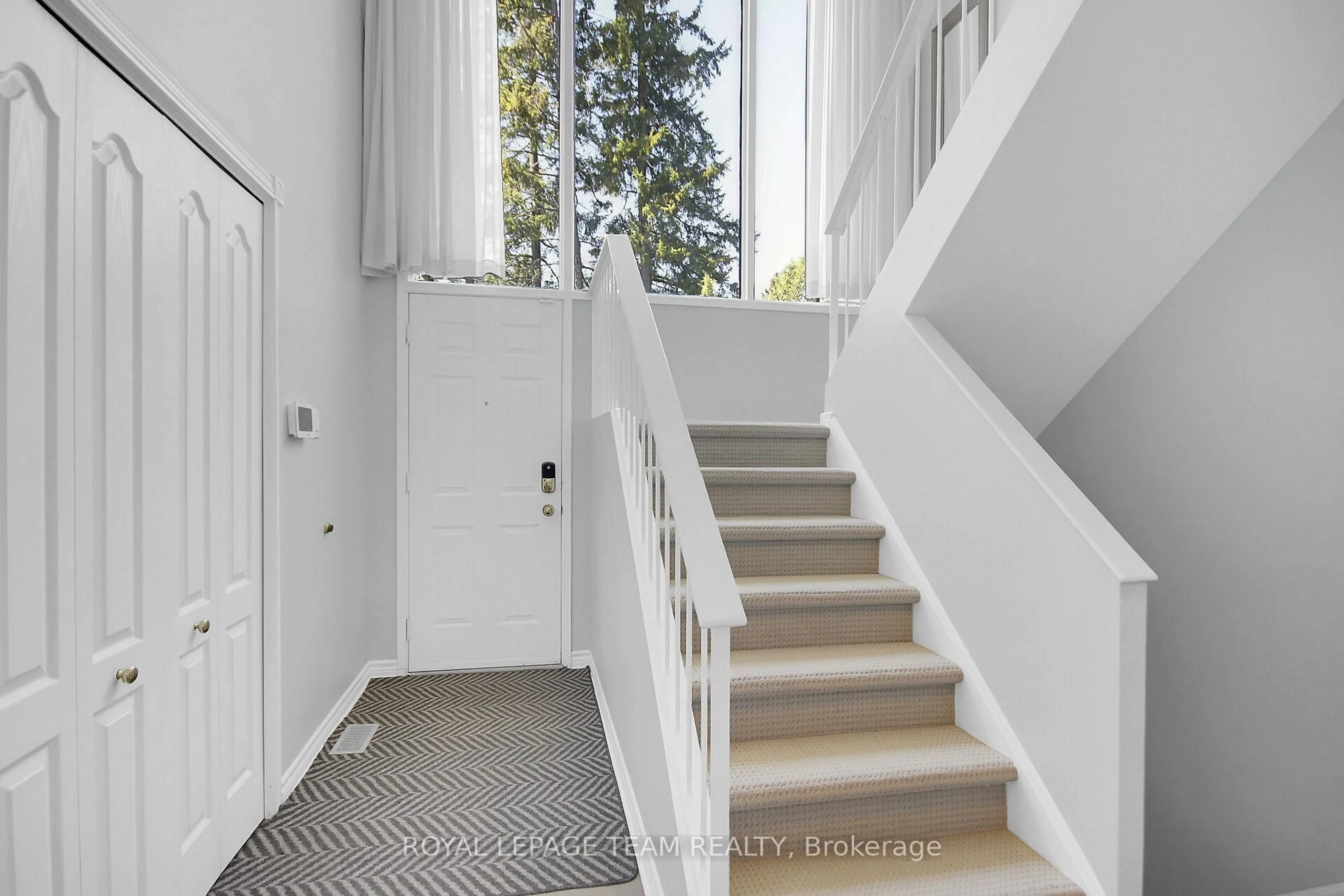 Unknown for 27 Sandwell Cres, Kanata Ontario K2K 1V2
