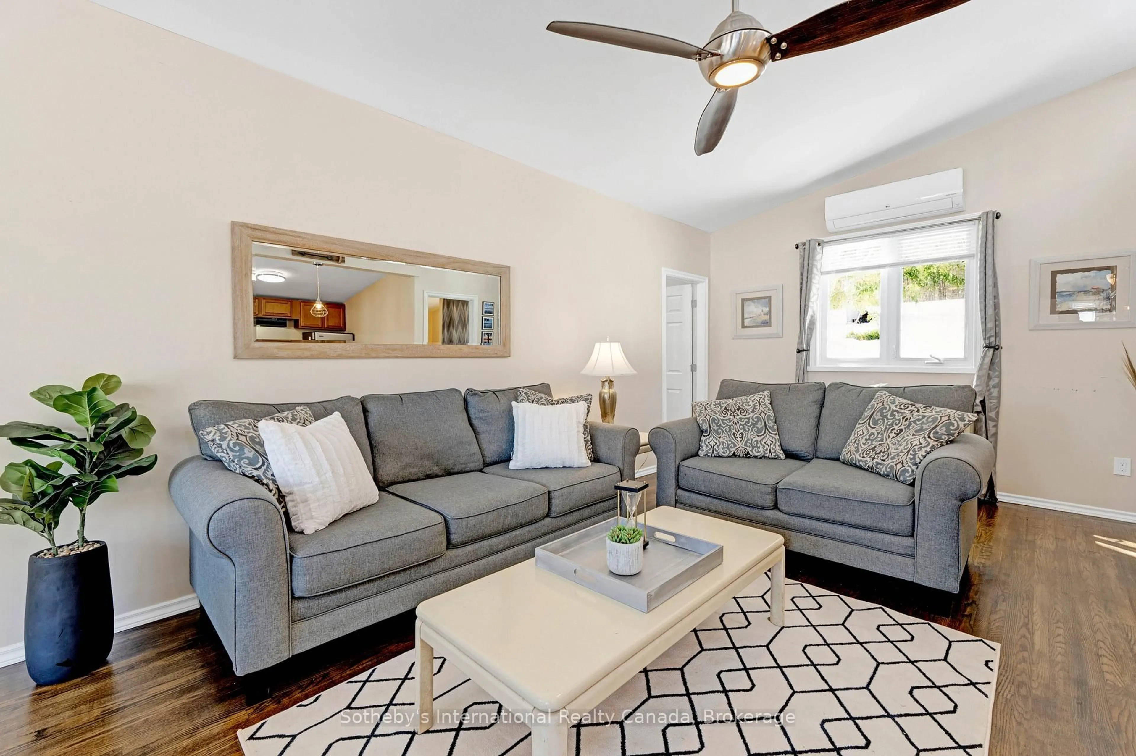 Living room with furniture, unknown for 1028 Hillcrest Lane, Algonquin Highlands Ontario K0M 1S0