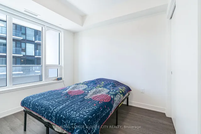 Additional image 35 of 212 King William St Unit 907