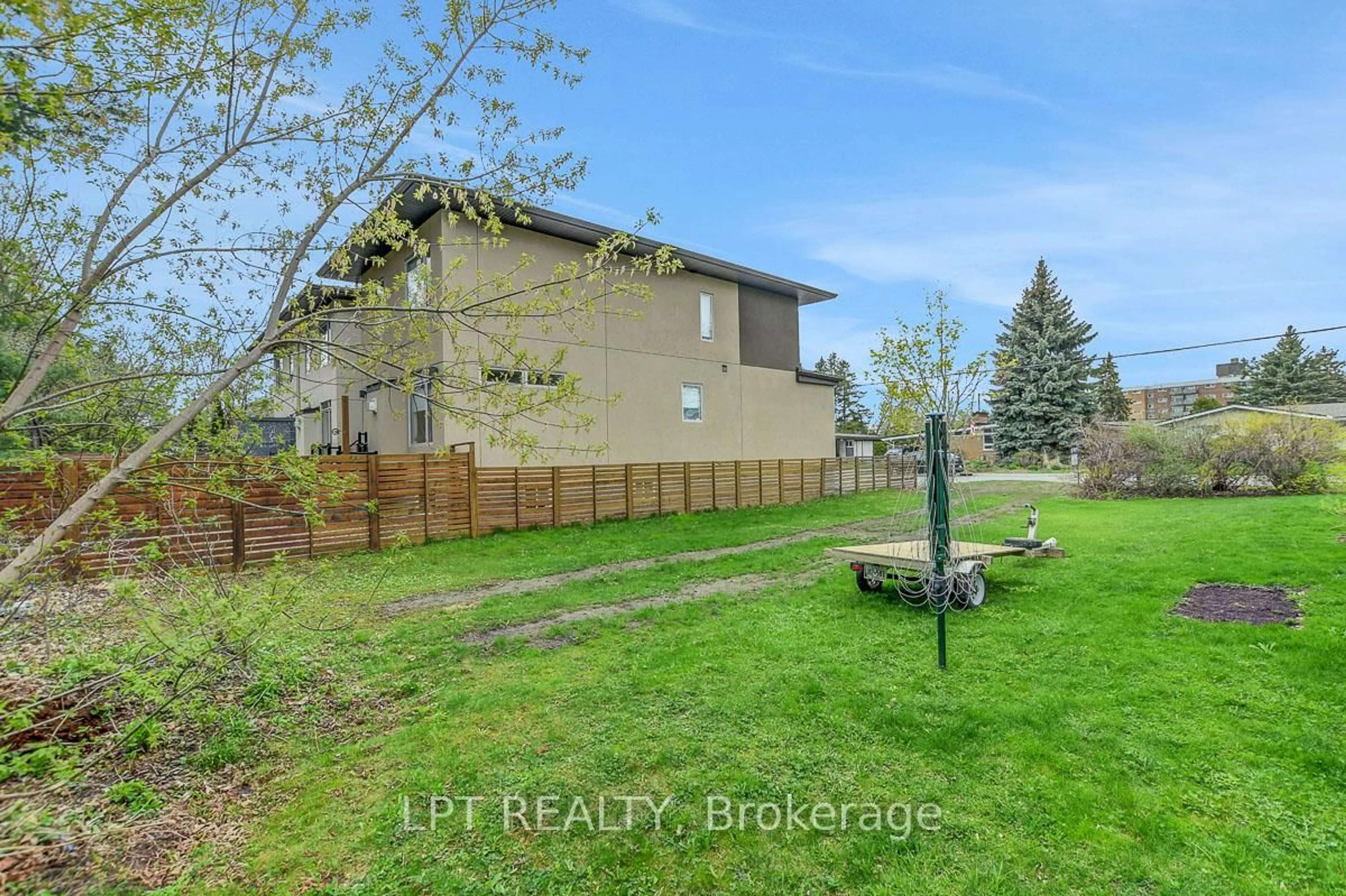 Unknown for 10B Ashburn Dr, Ottawa Ontario K2E 6N3