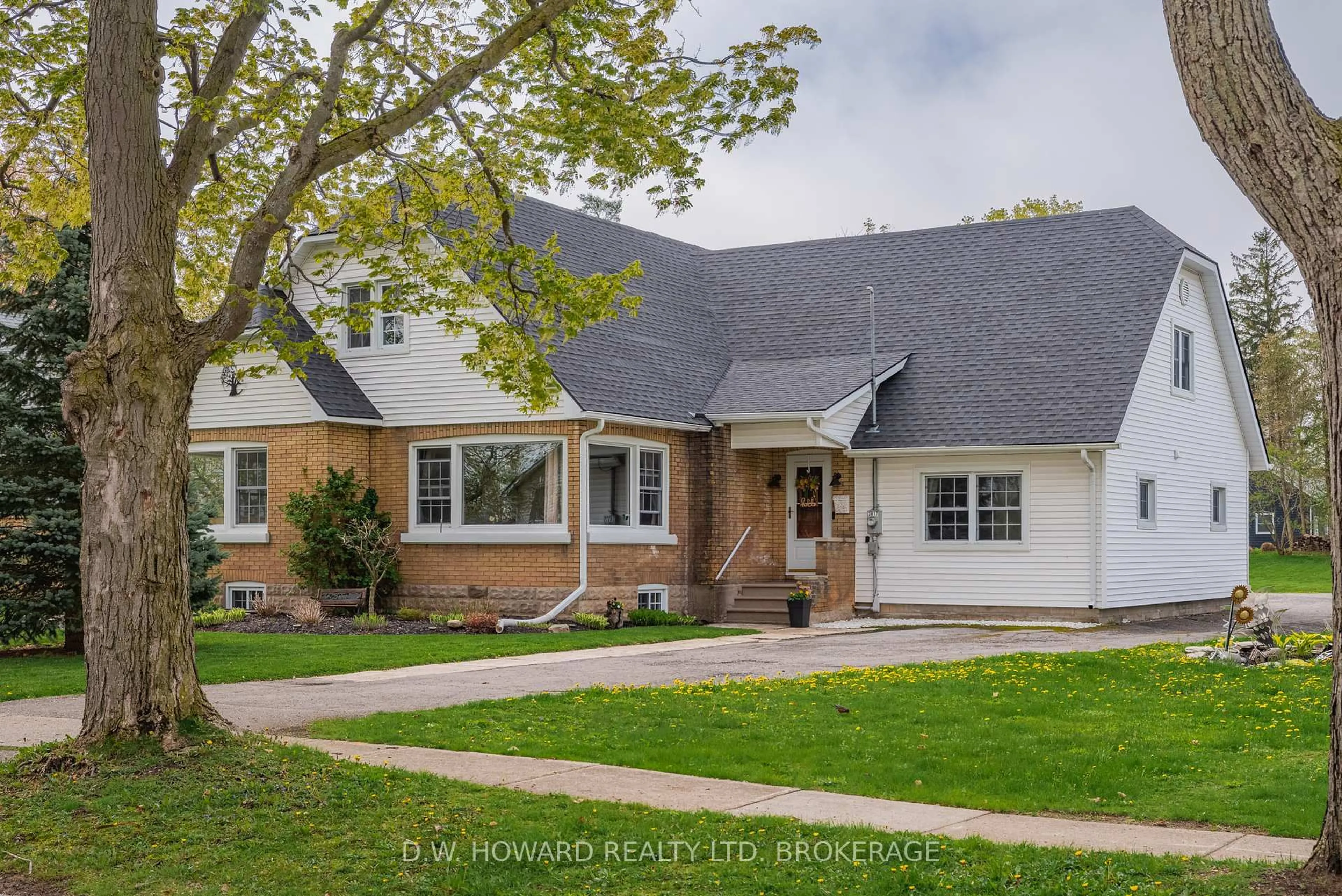 Home with brick exterior material, street for 3817 Highland Dr, Fort Erie Ontario L0S 1N0