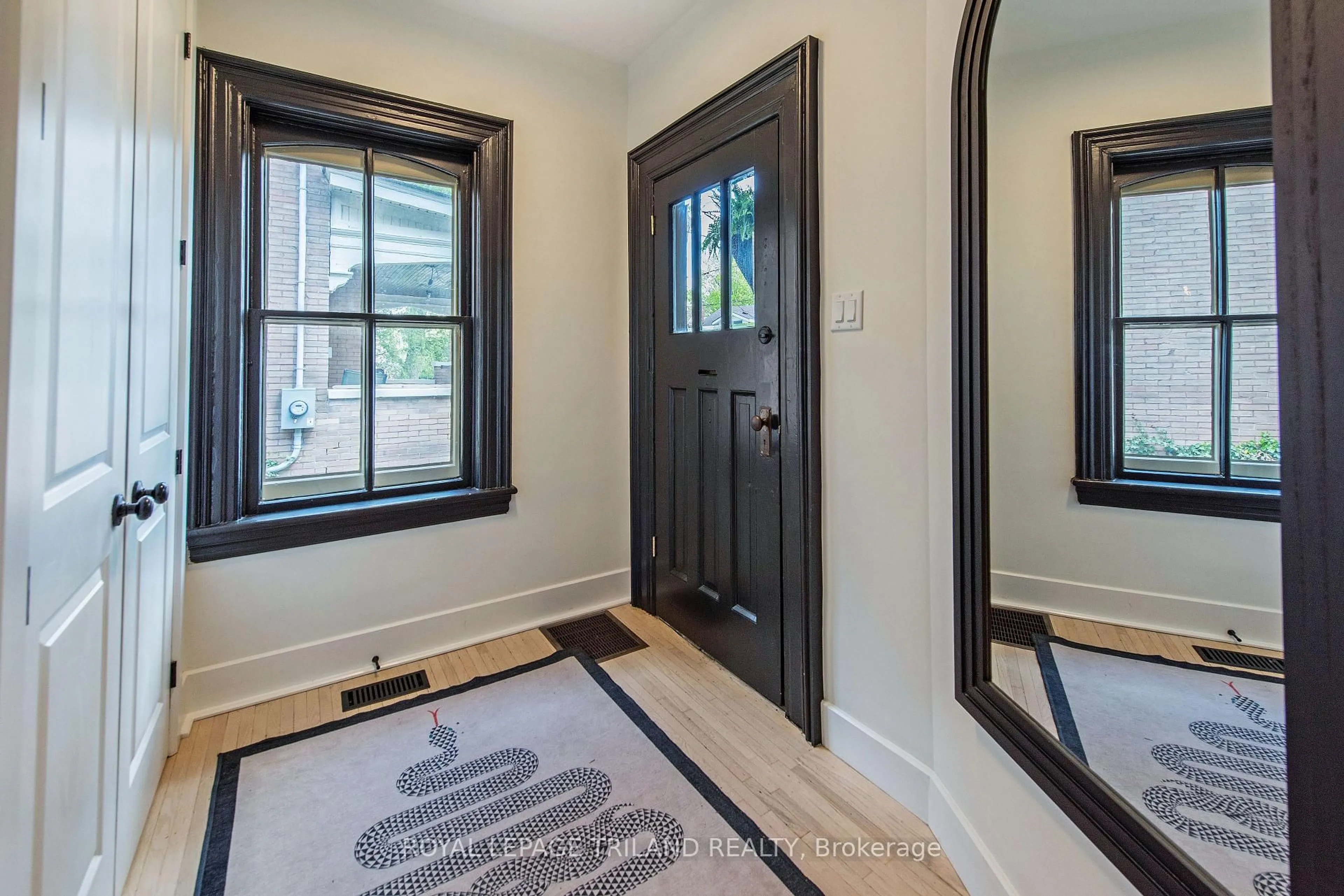 Indoor entryway for 273 Wortley Rd, London South Ontario N6C 3R3
