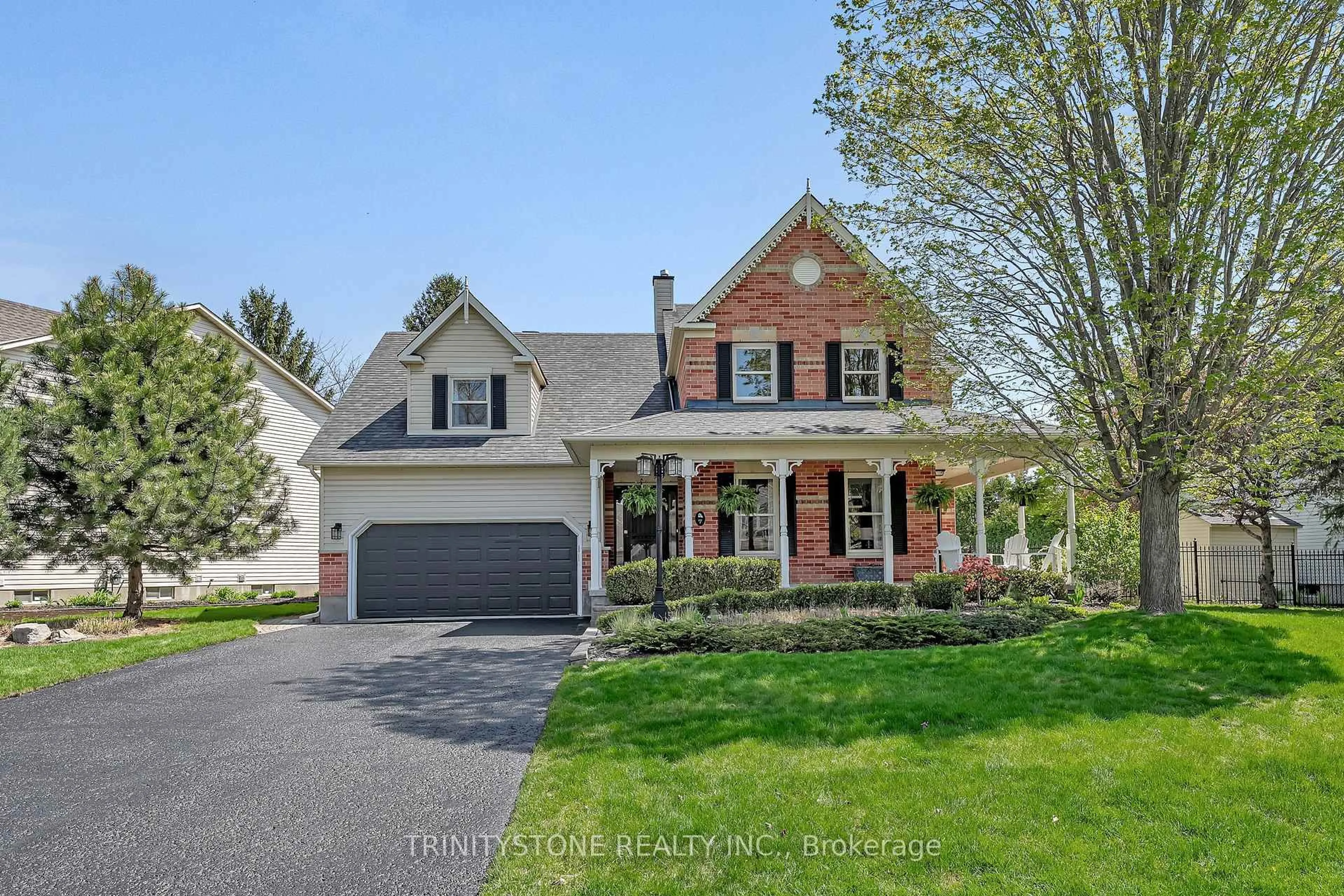 Home with brick exterior material, street for 7 Wendell Ave, Stittsville Ontario K2S 1G9