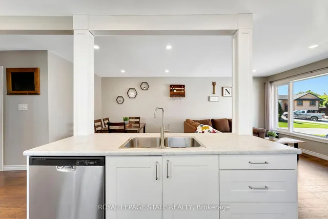 Additional image 40 of 41 Yeoville Crt