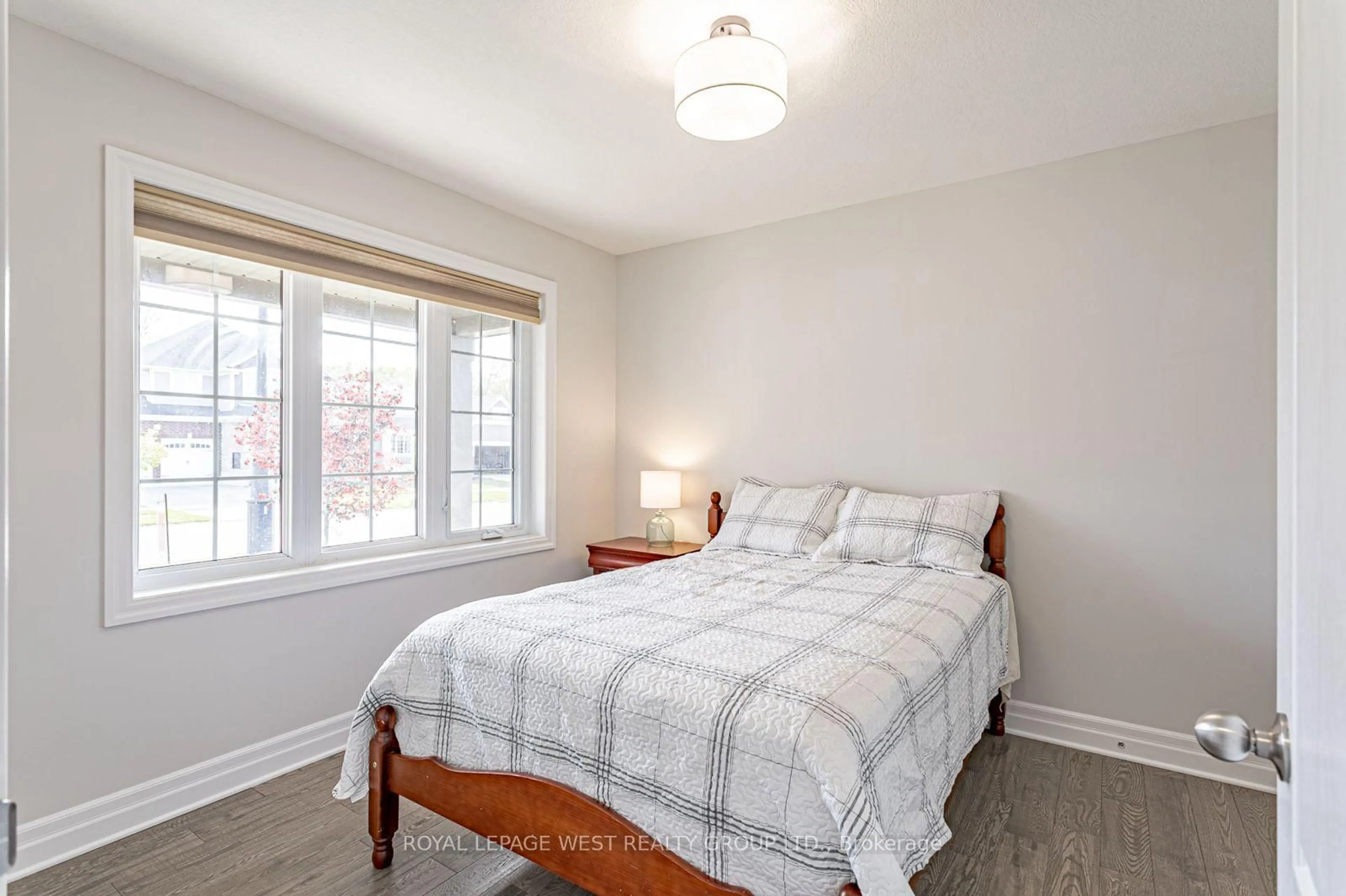 Bedroom with bed, unknown for 25 Hollingshead Rd, Ingersoll Ontario N5C 1B5