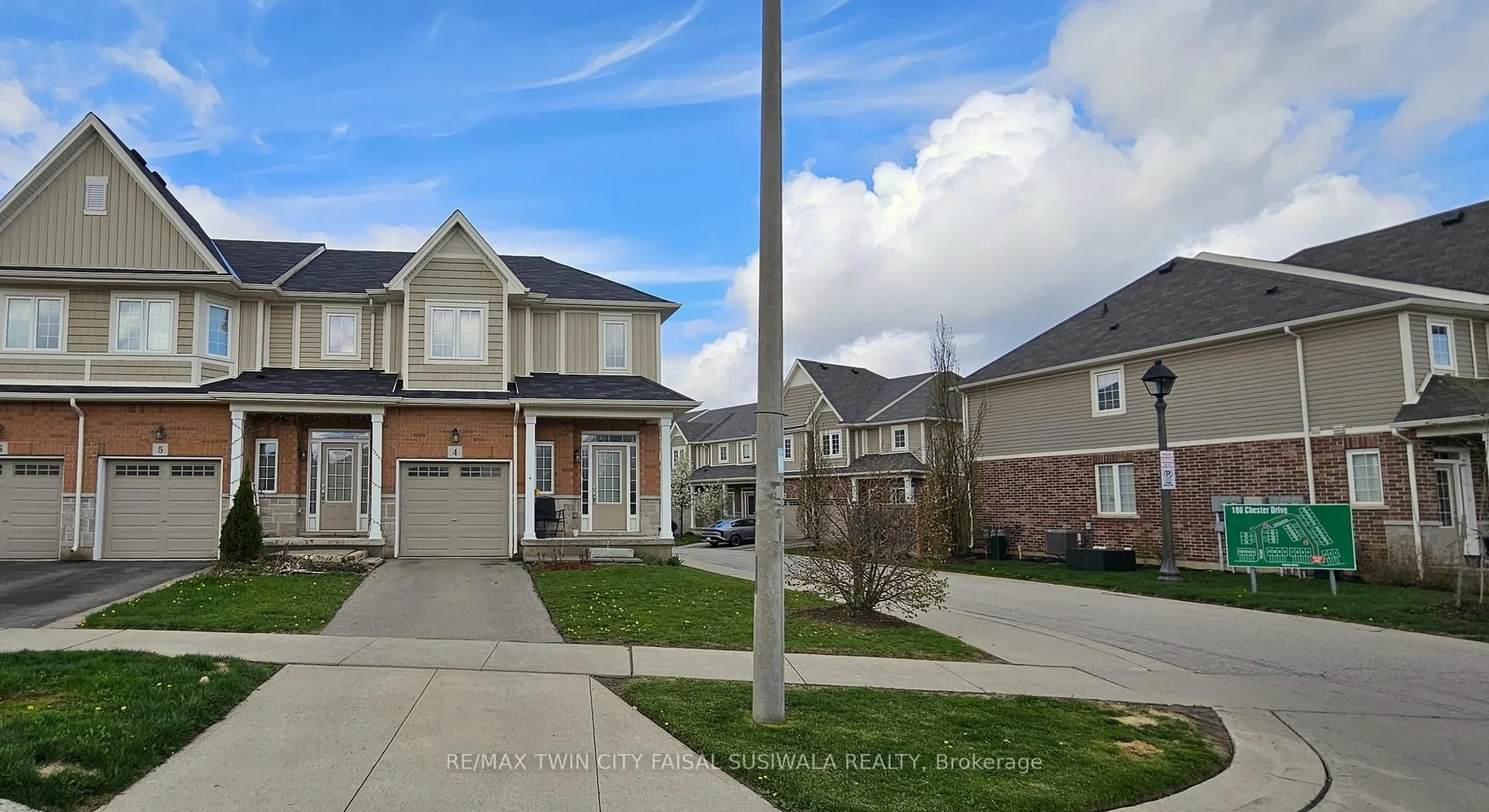 Unknown for 100 Chester Dr #4, Cambridge Ontario N1T 2C3