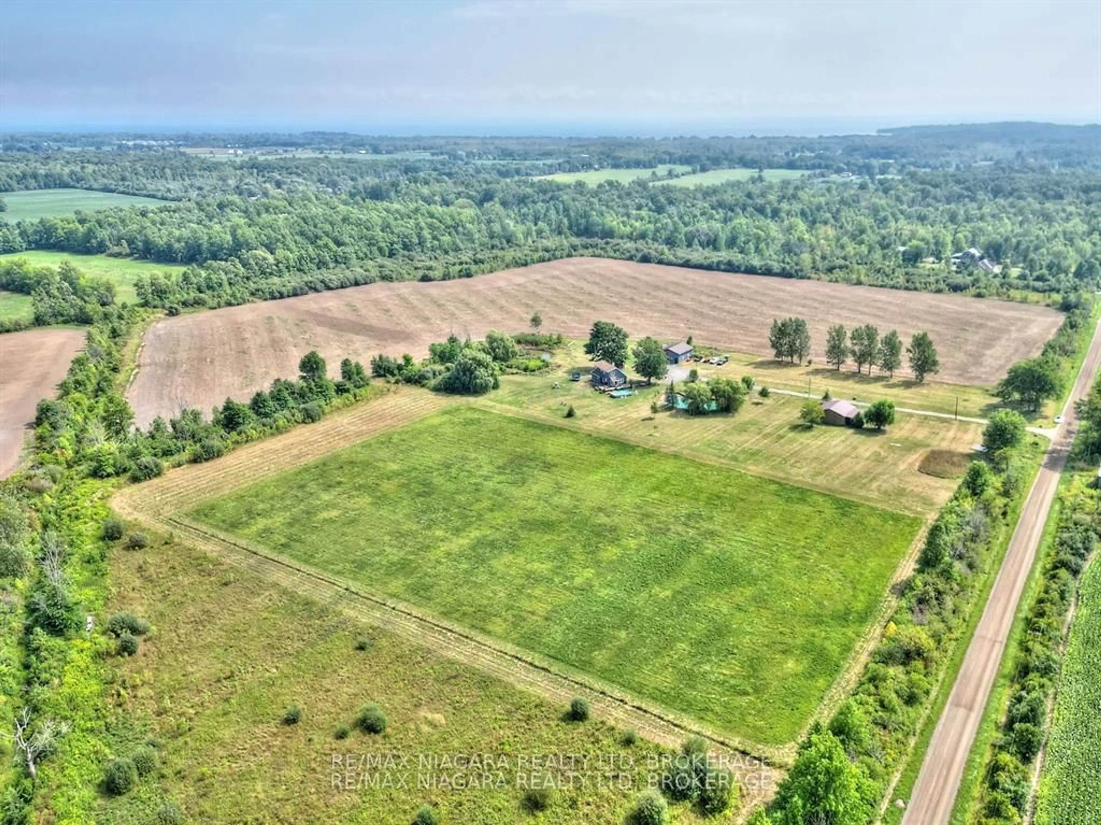 A pic from outside/outdoor area/front of a property/back of a property/a pic from drone, forest/trees view for 490 Mathews Rd, Fort Erie Ontario L0S 1R0