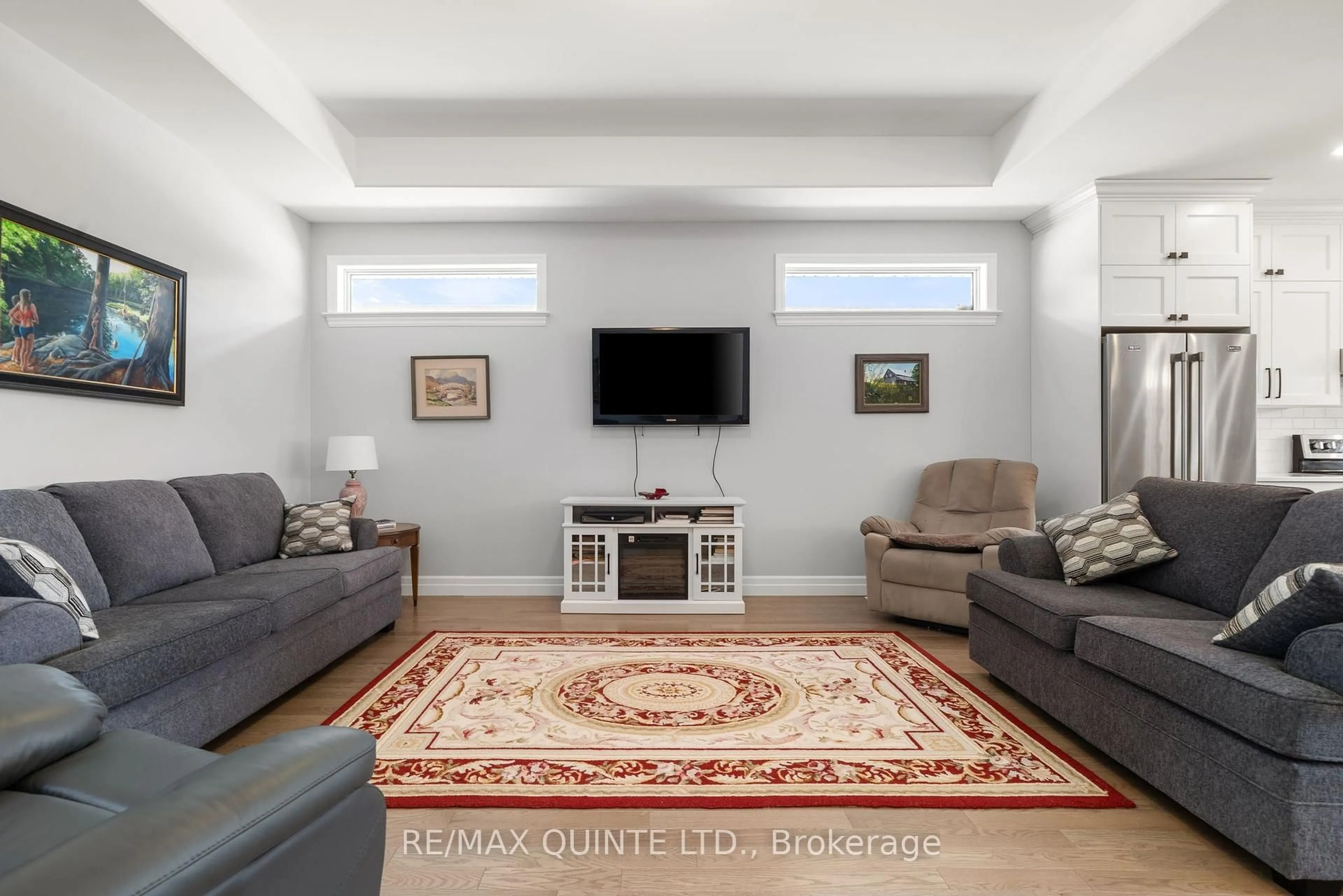 Living room with furniture, unknown for 62 Hummingbird Dr, Belleville Ontario K8N 0H7
