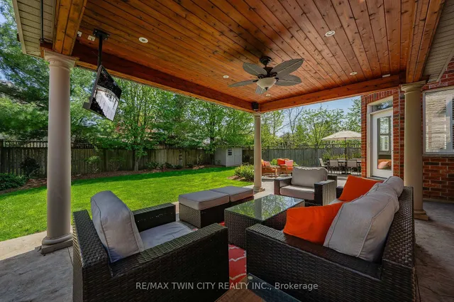 Additional image 8 of 533 Falconridge Cres