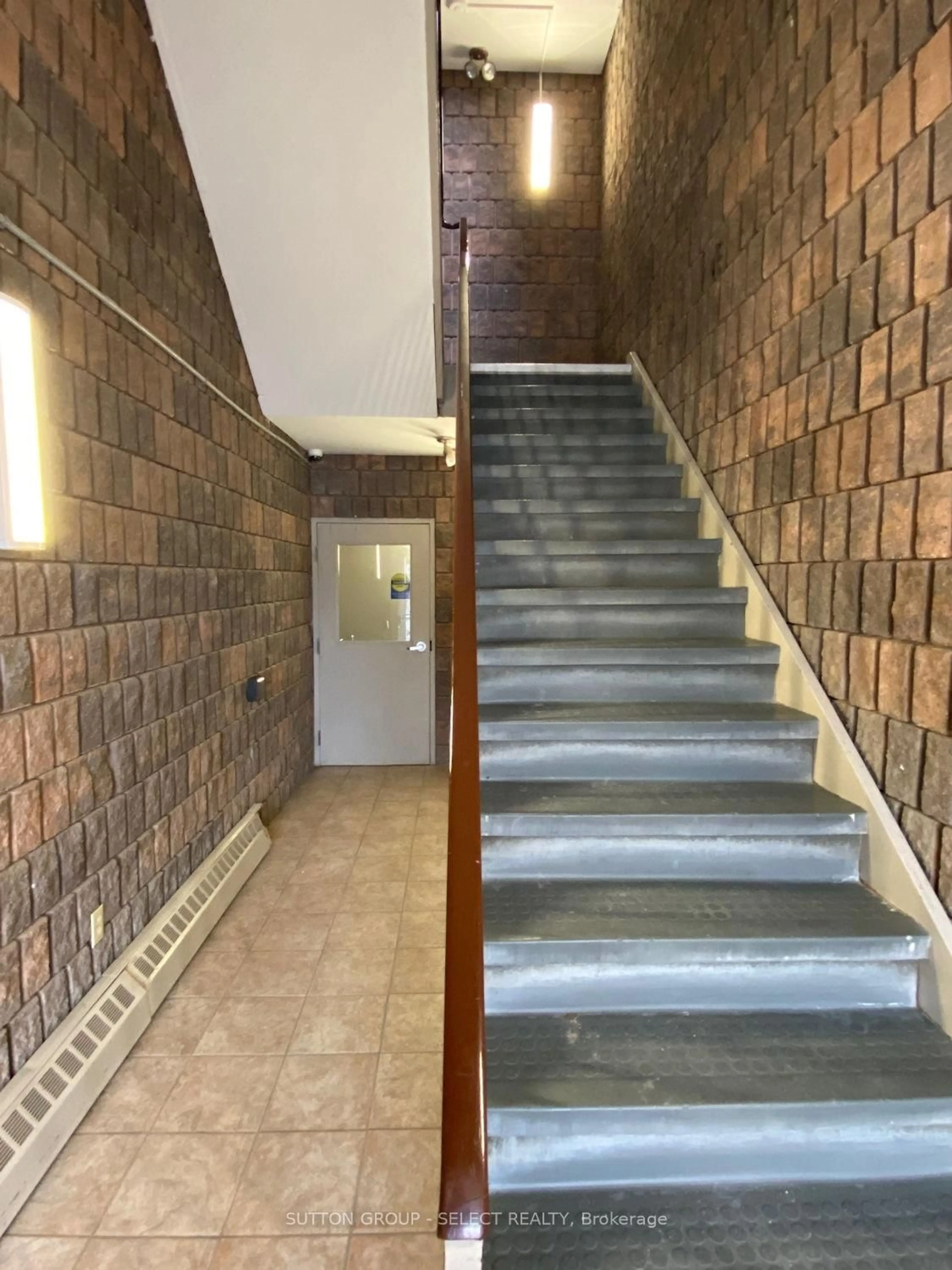 Stairs for 1584 Ernest Ave #210, London South Ontario N6E 1X9