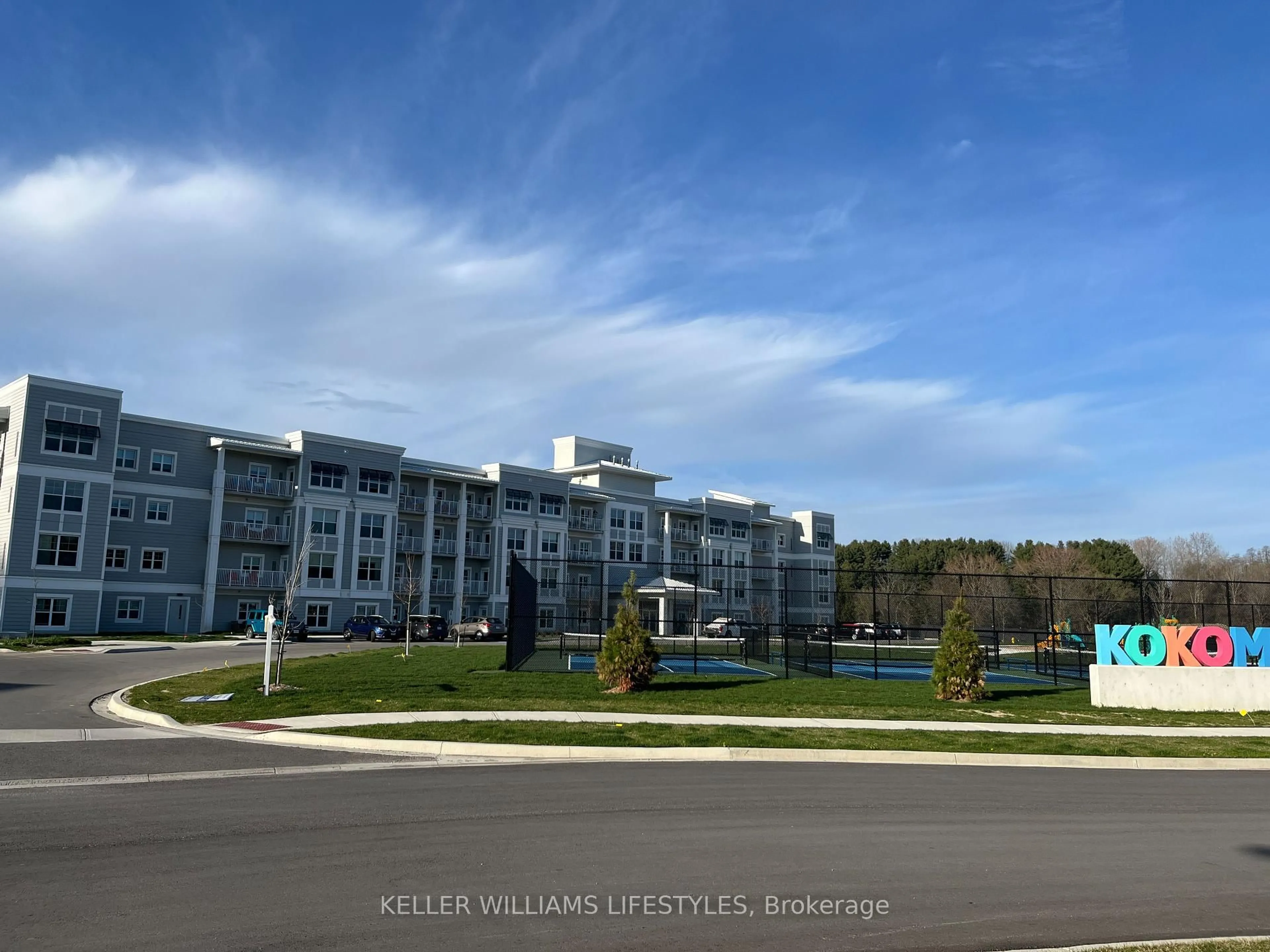 Blurry image for 100 The Promenade Rd #104, Central Elgin Ontario N5L 0B7