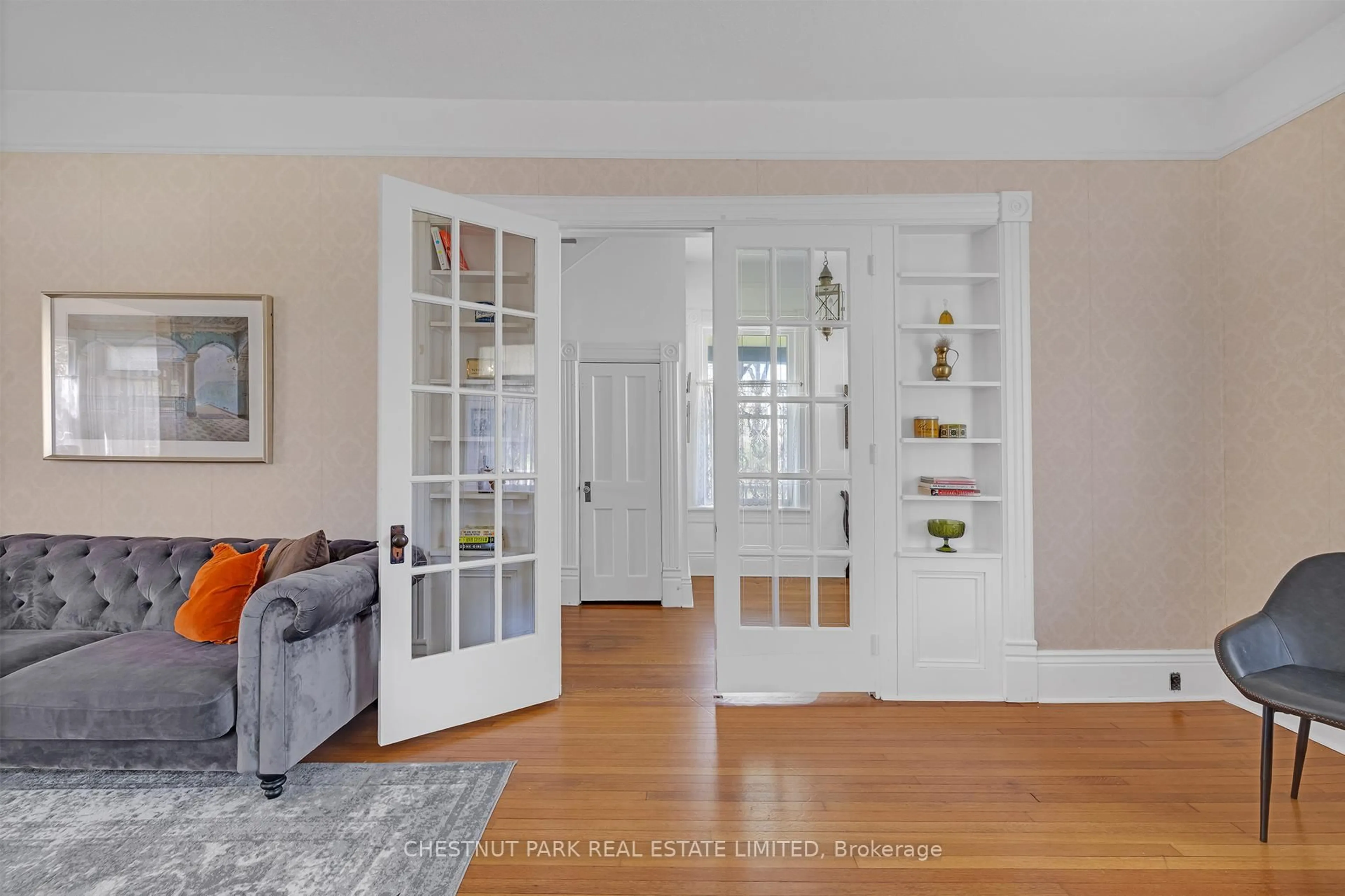 Indoor entryway for 13435 Loyalist Pkwy, Prince Edward County Ontario K0K 2T0