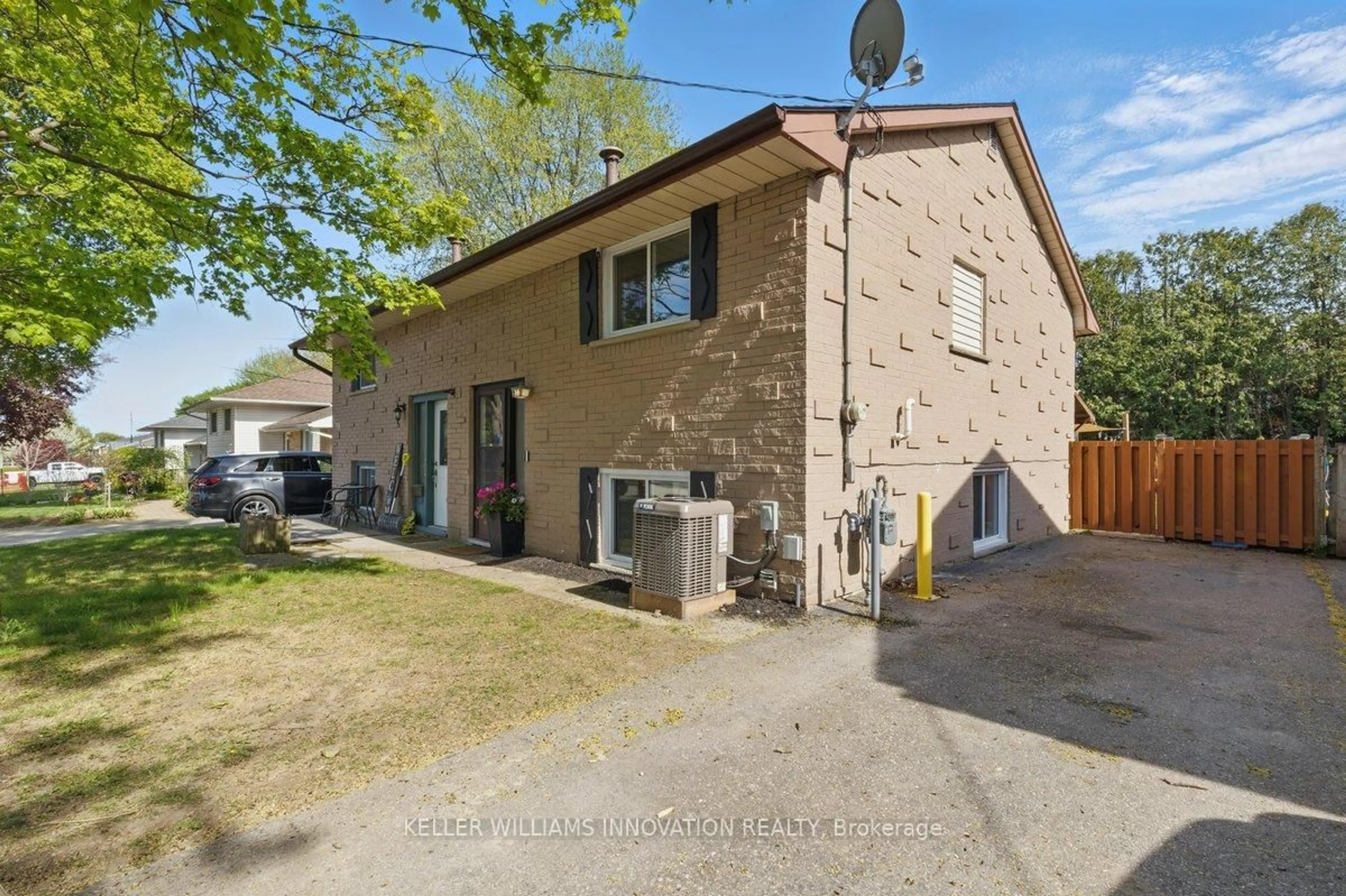 Unknown for 972 Warwick St, Woodstock Ontario N4S 4S2