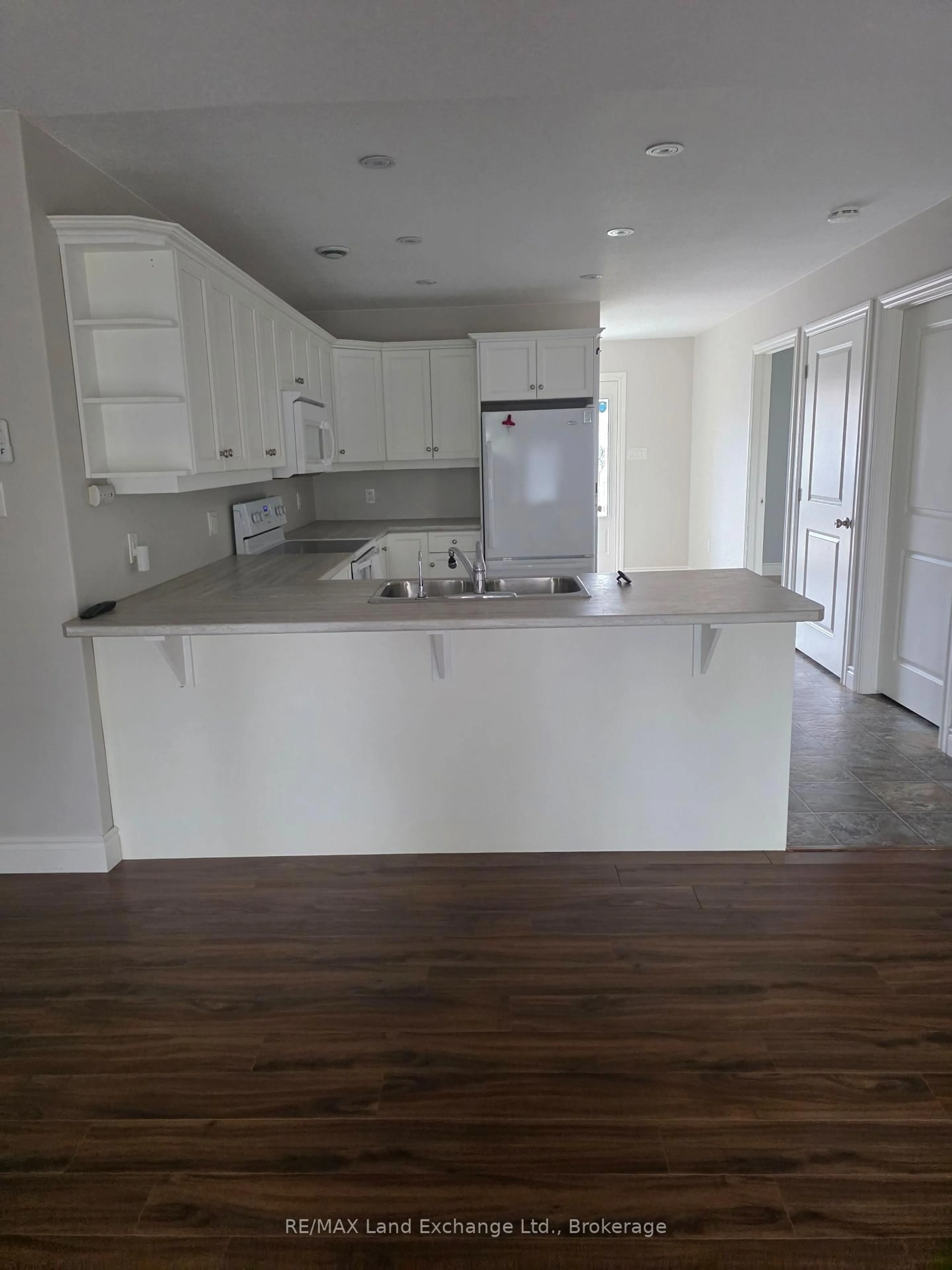 Open concept kitchen, unknown for 264 Saratoga Rd #1, Kincardine Ontario N2Z 0C8
