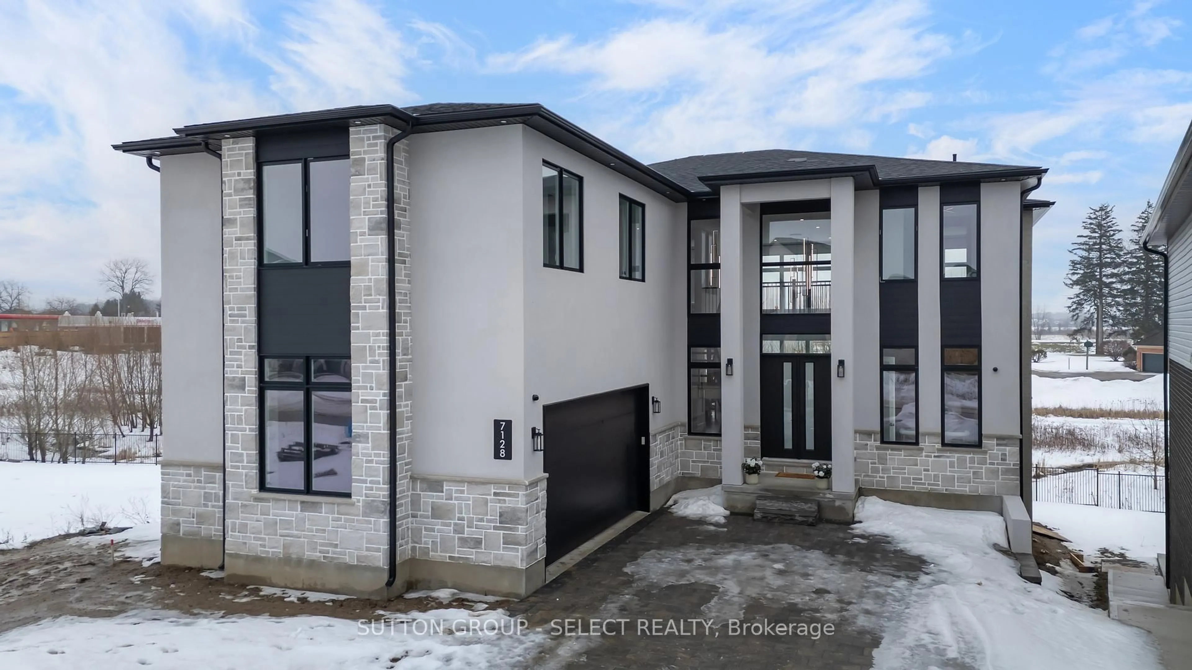 Home with brick exterior material, building for 7128 Silver Creek Circ, London South Ontario N6P 0G9
