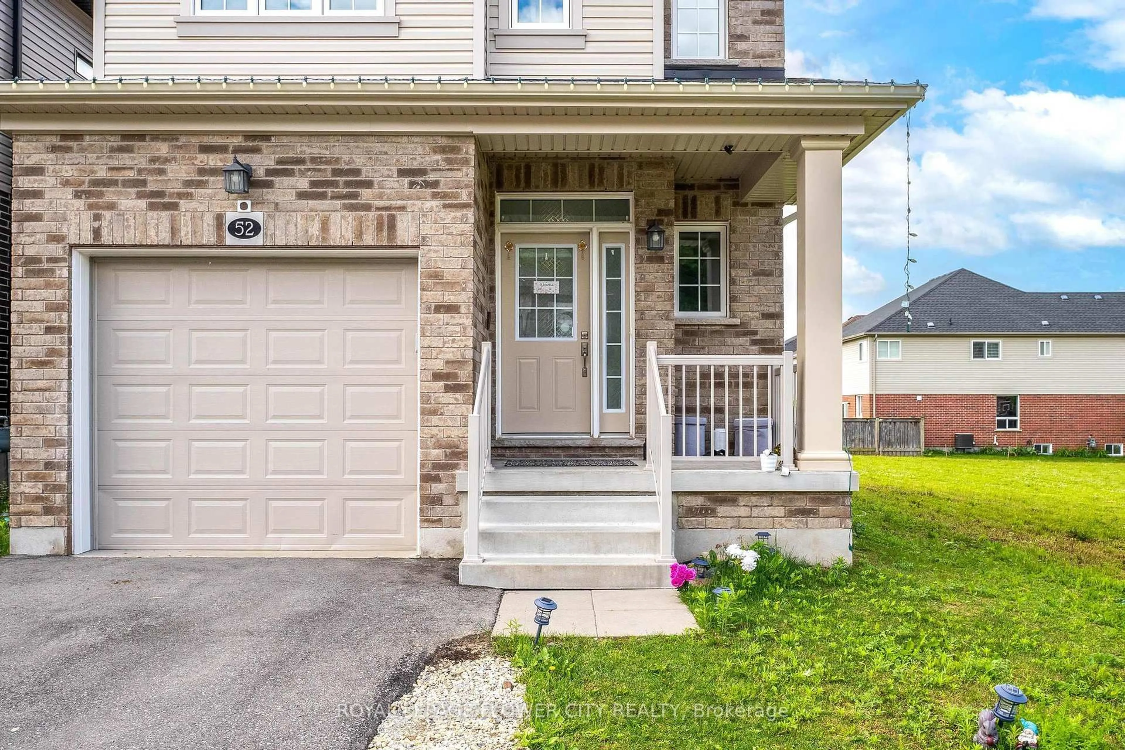 Unknown for 52 Monarch woods Dr, Kitchener Ontario N2P 2Y9