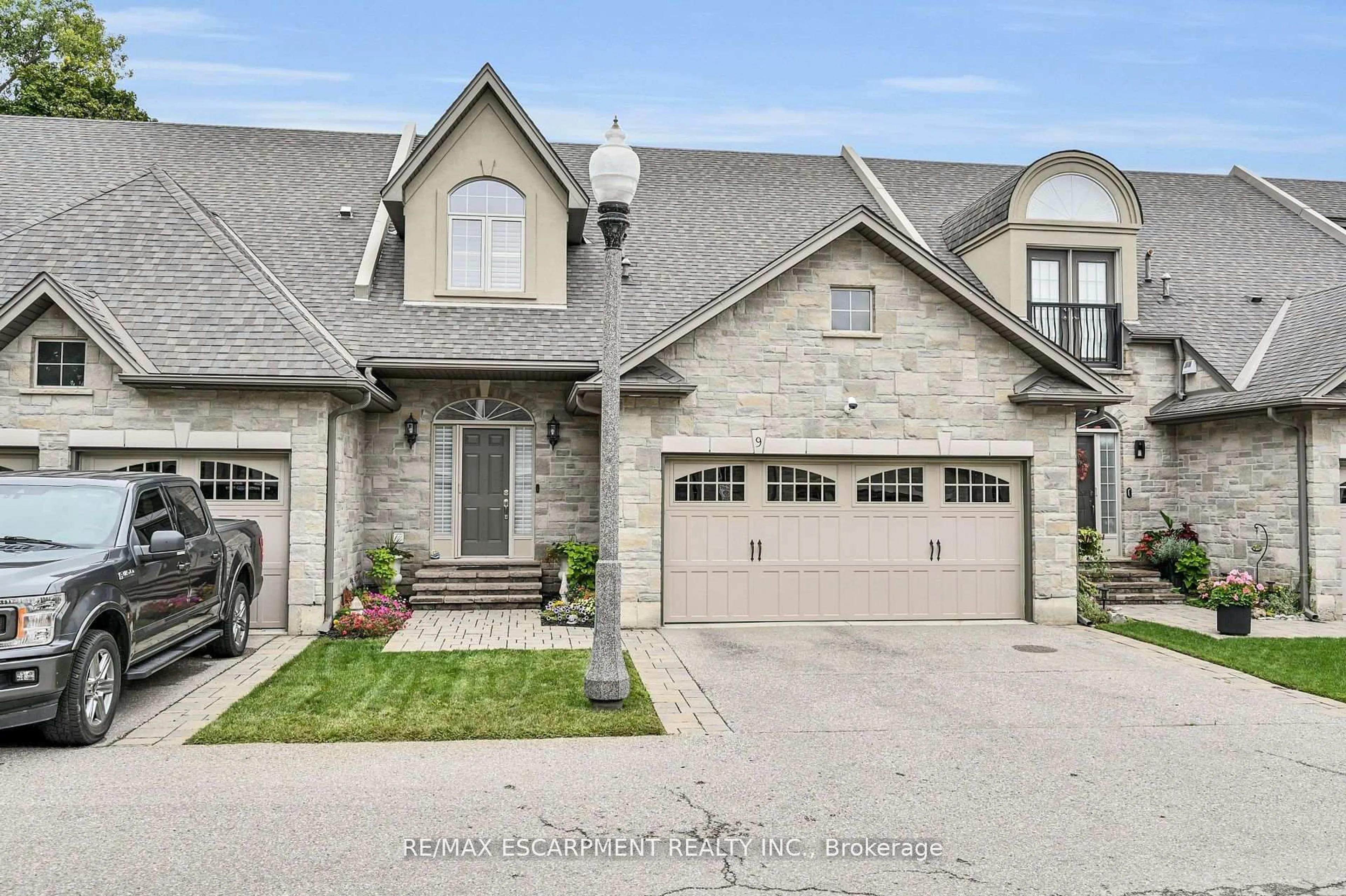 Home with brick exterior material, street for 60 Dufferin Ave #9, Brantford Ontario N3T 0J1