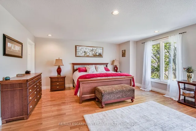 Additional property image - 59 Elodia Crt