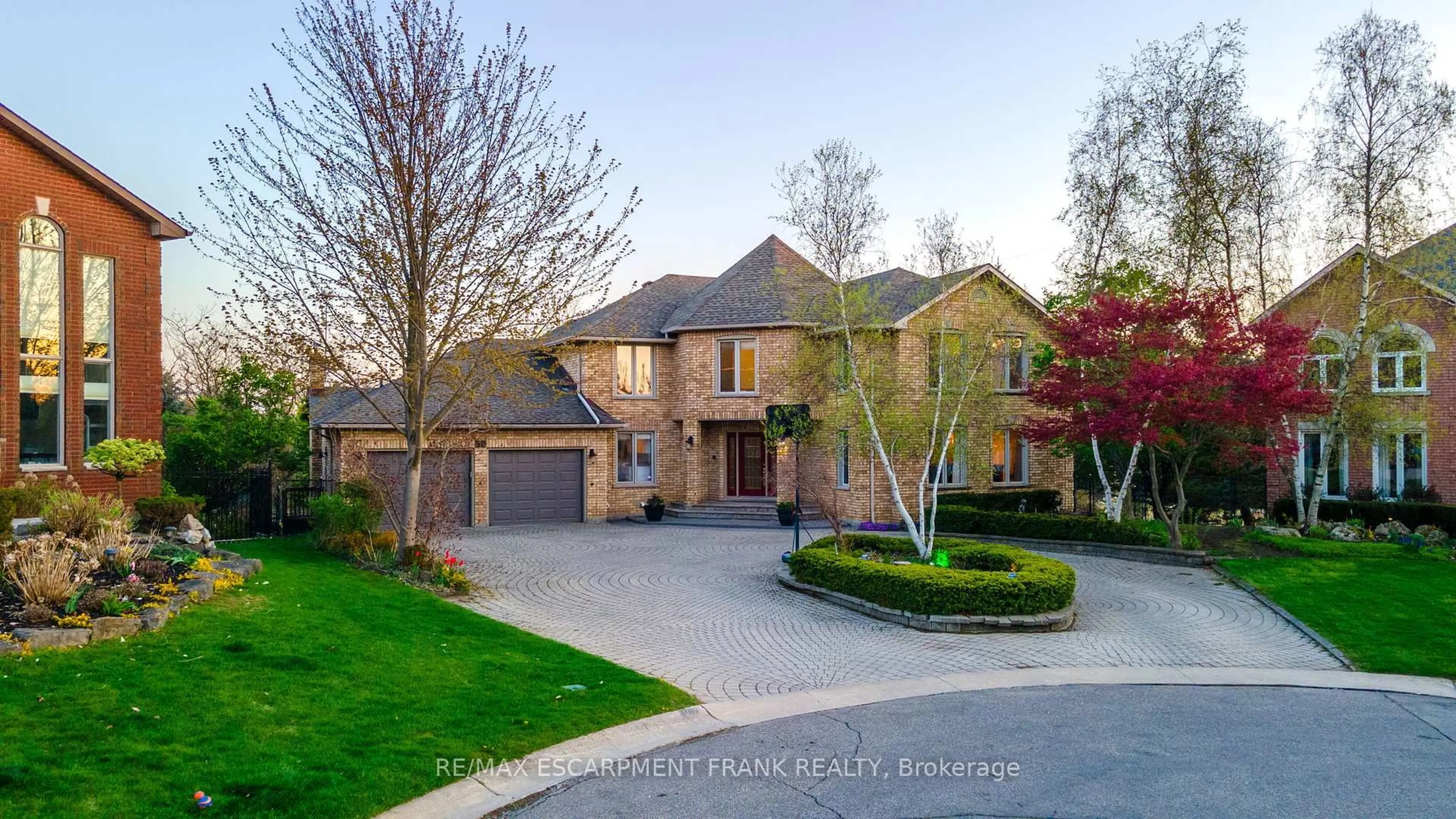 Home with brick exterior material, street for 59 Elodia Crt, Hamilton Ontario L9C 7R2
