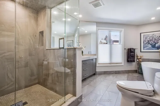 Additional property image - 59 Elodia Crt