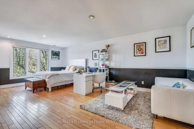 Additional property image - 59 Elodia Crt