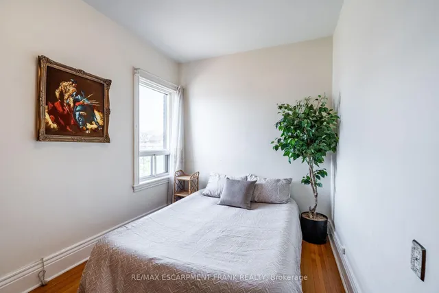 Additional property image - 244 HUGHSON St