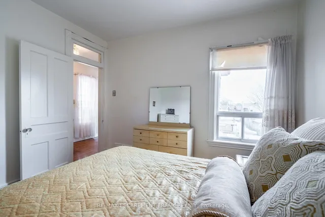 Additional property image - 244 HUGHSON St