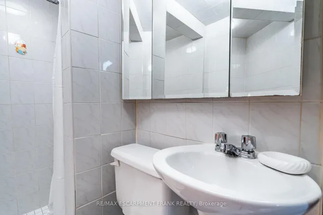 Additional property image - 244 HUGHSON St